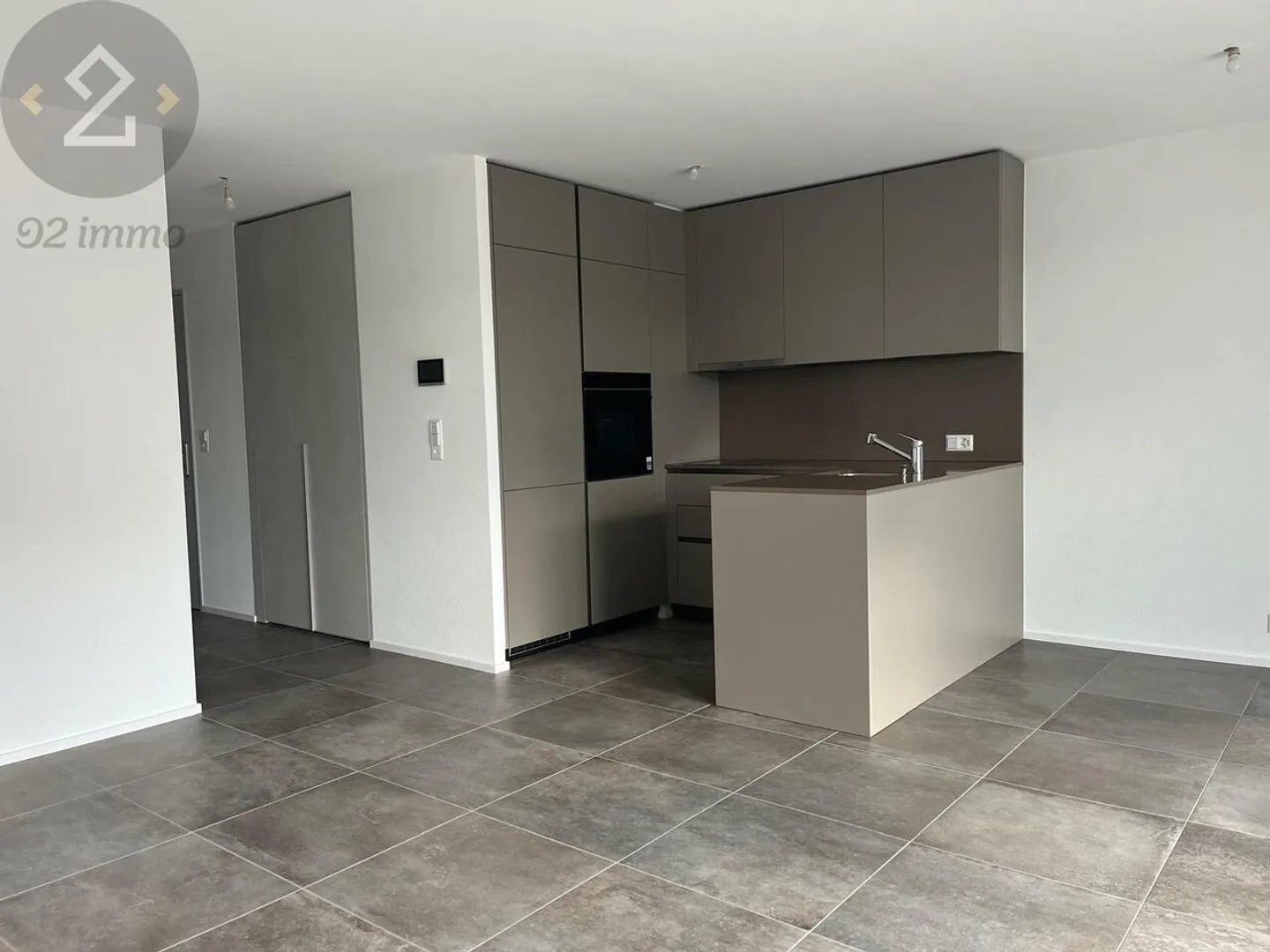 Charming 2.5-room apartment in Echervettes - Photo 3 of 9