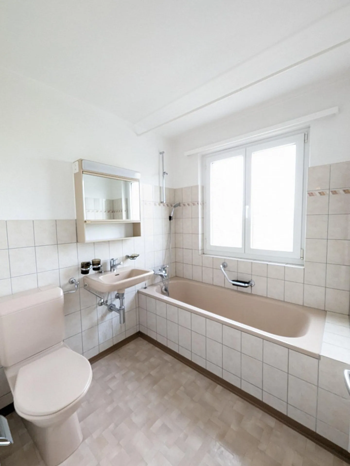 1 Room Apartment with Balcony Near University - Photo 4 of 6