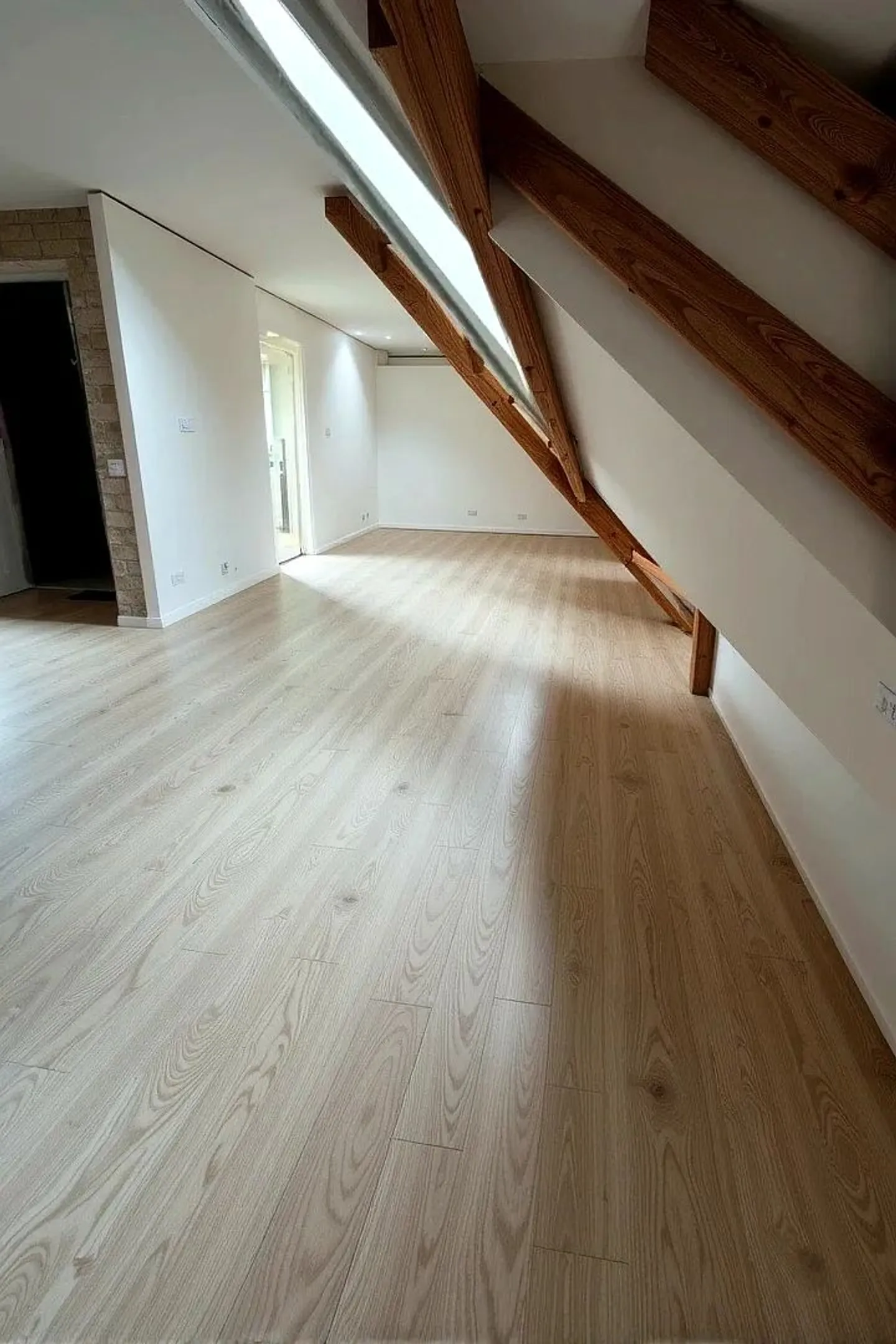 Charming 3-room maisonette renovated in the city center of Porrentruy - Photo 3 of 5