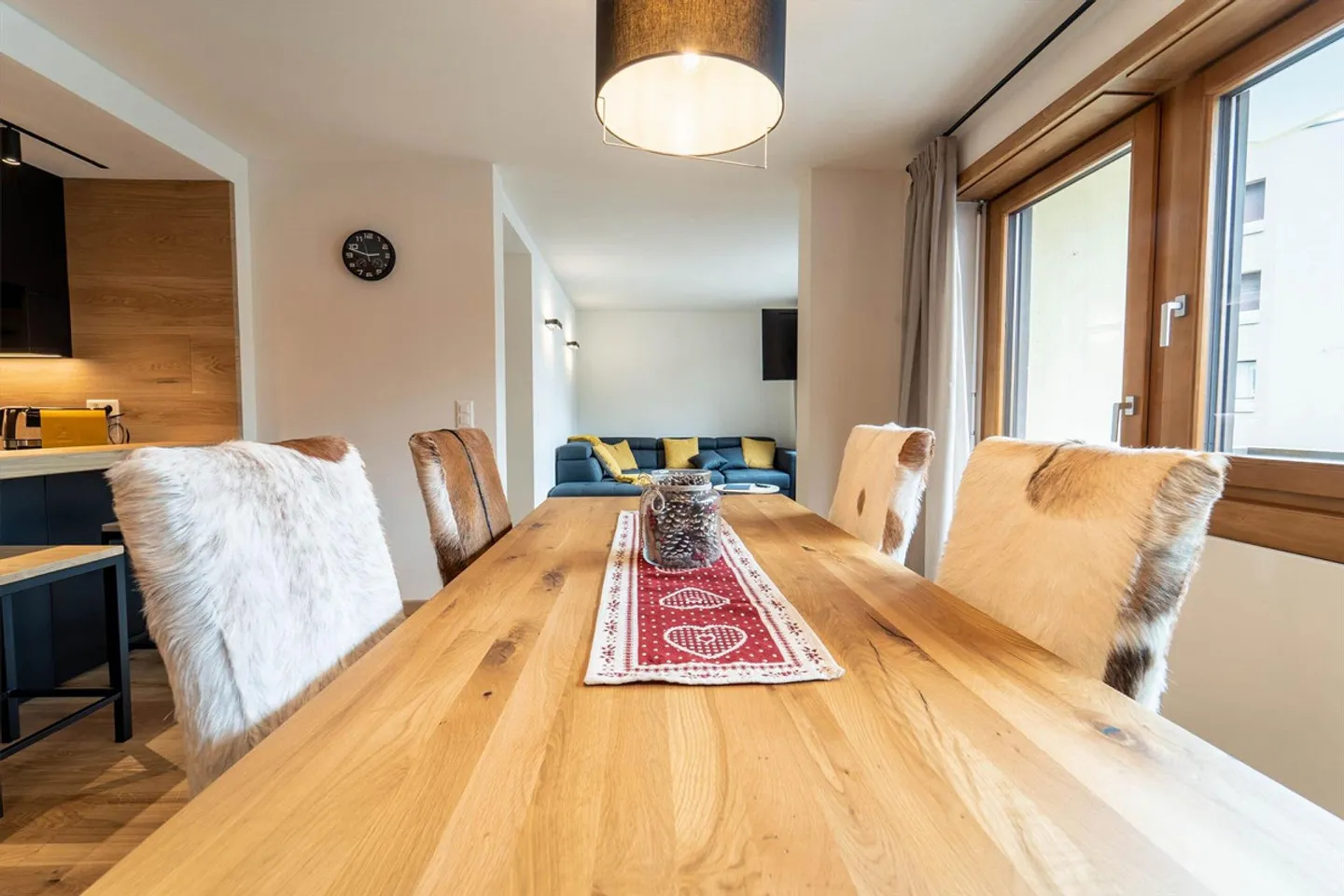Elegant Apartment in St. Moritz - Photo 3 of 6