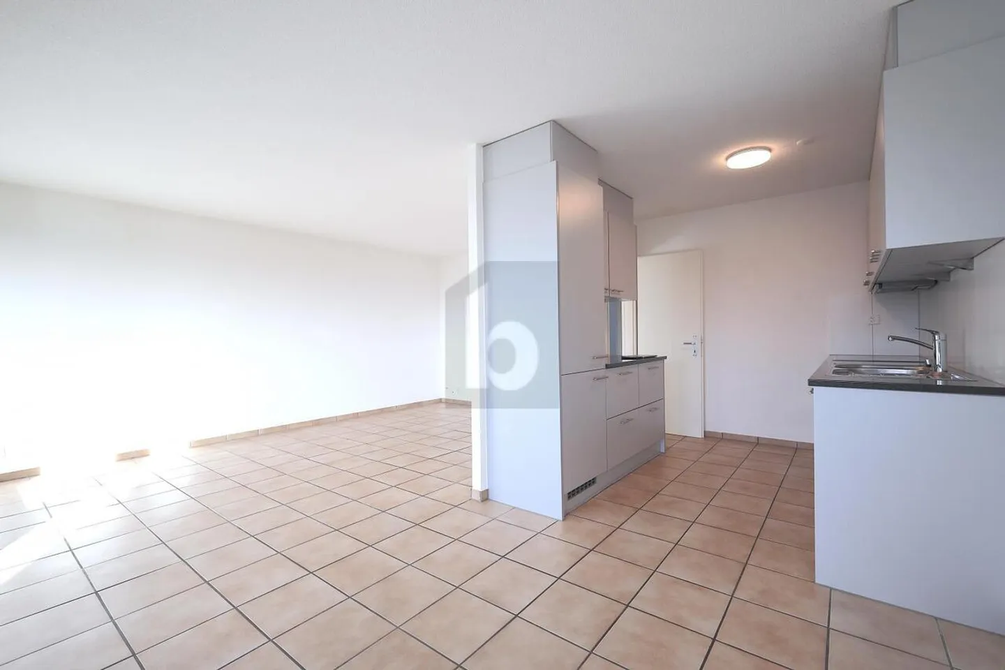 Appartamento in affitto - Foto 4 di 6