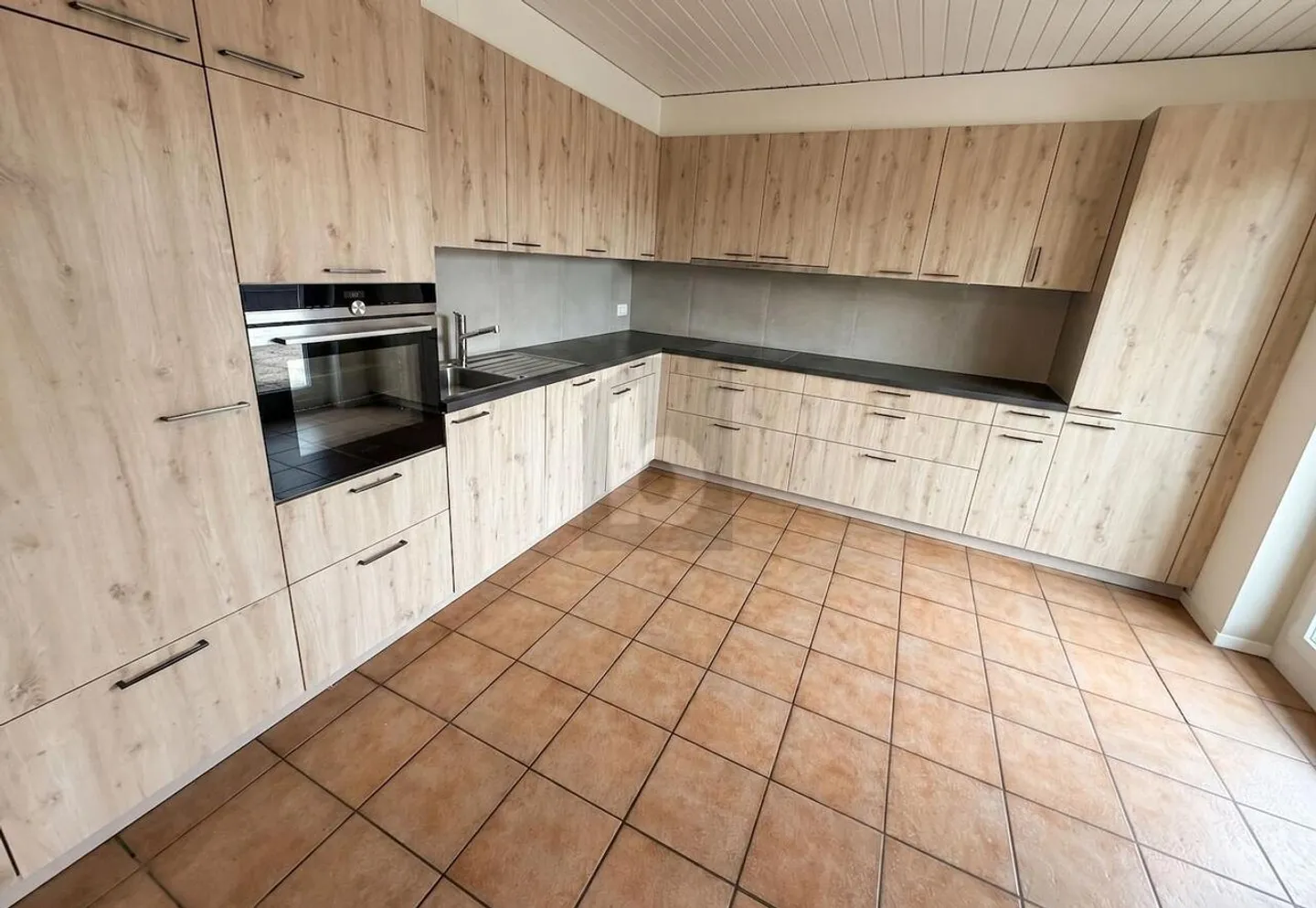 Appartement Moderne Spacieux - Photo 2 sur 6