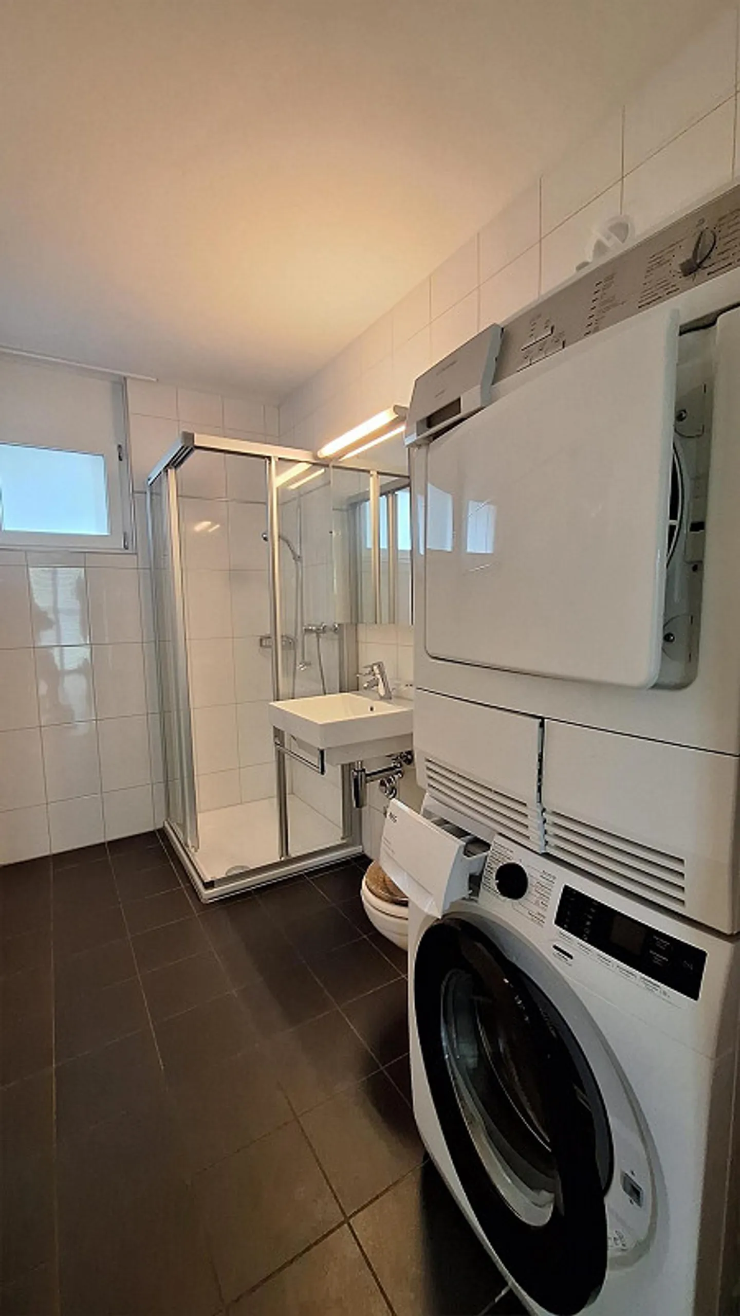 4.5-room apartment, centrally located, bright, spacious layout - Photo 3 of 8