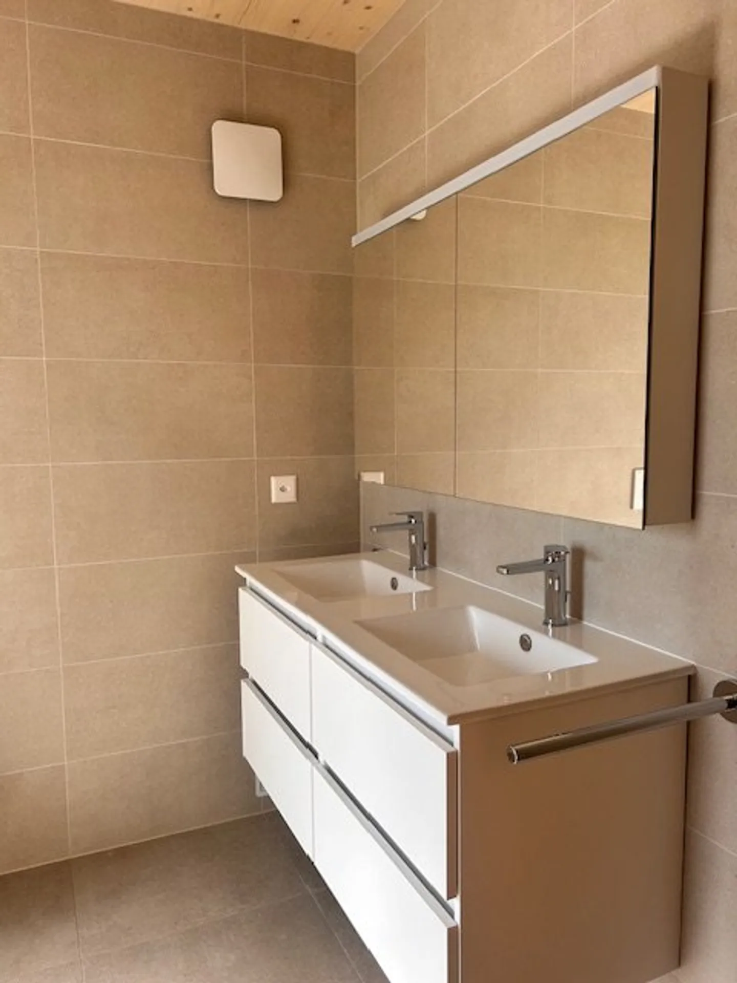 Appartement avec 3,5 pièces au 3ème étage - Photo 8 sur 11