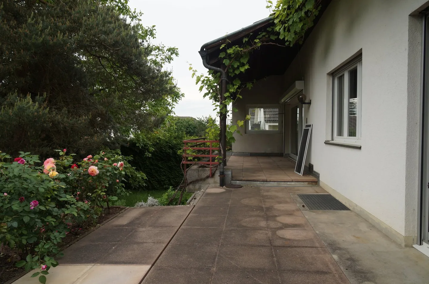 7-room single-family house with indoor swimming pool, sauna, and double garage - Photo 6 of 15