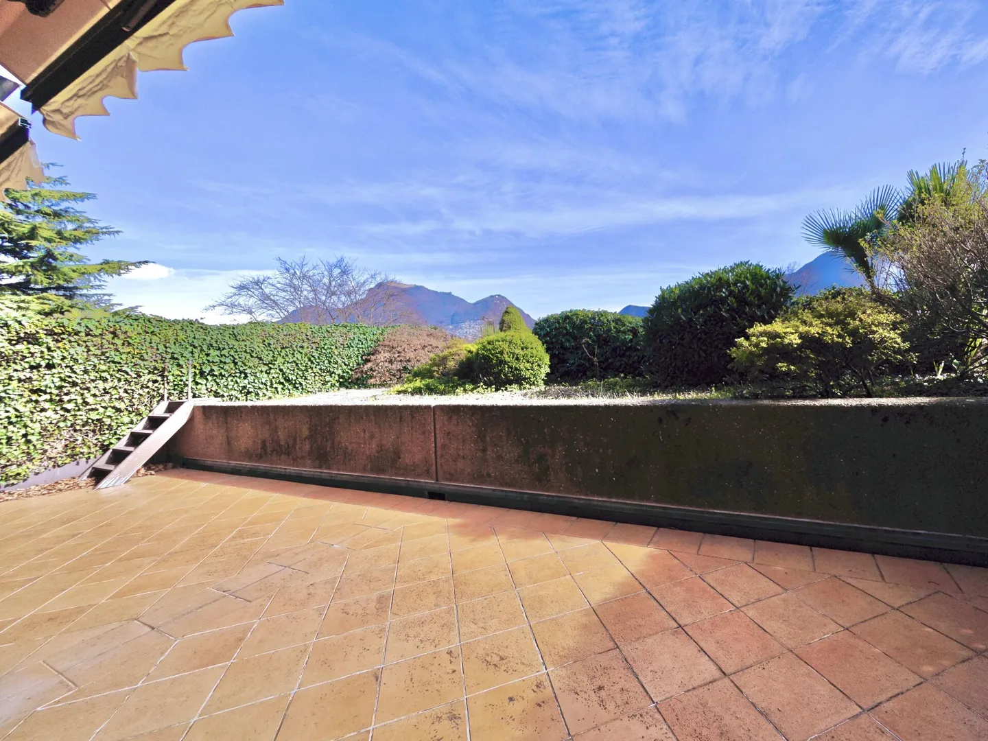 Lugano, Collina d'Oro: in the Residence "Parco Principe Leopoldo" apartment with 2 terraces, 3.5 rooms - Foto 12 di 12