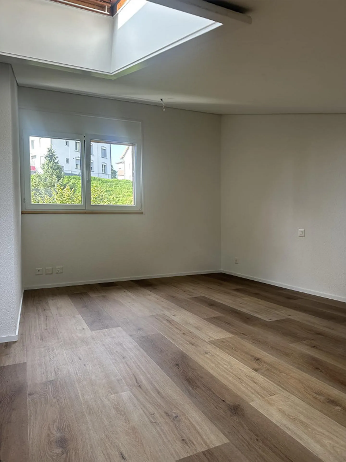 Appartement en duplex de 2 pièces avec jardin et balcon à louer - Photo 8 sur 10