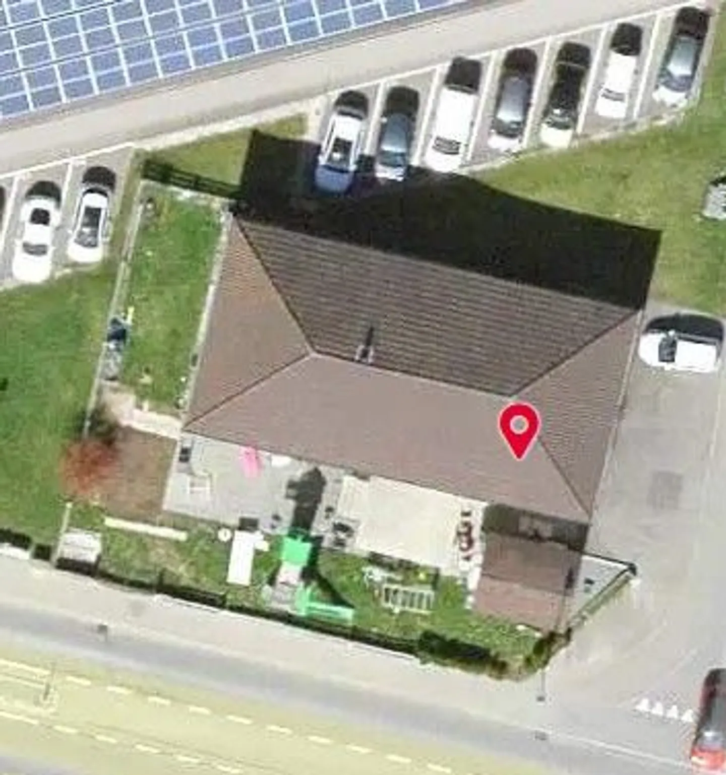 Single house for sale - Photo 2 of 13