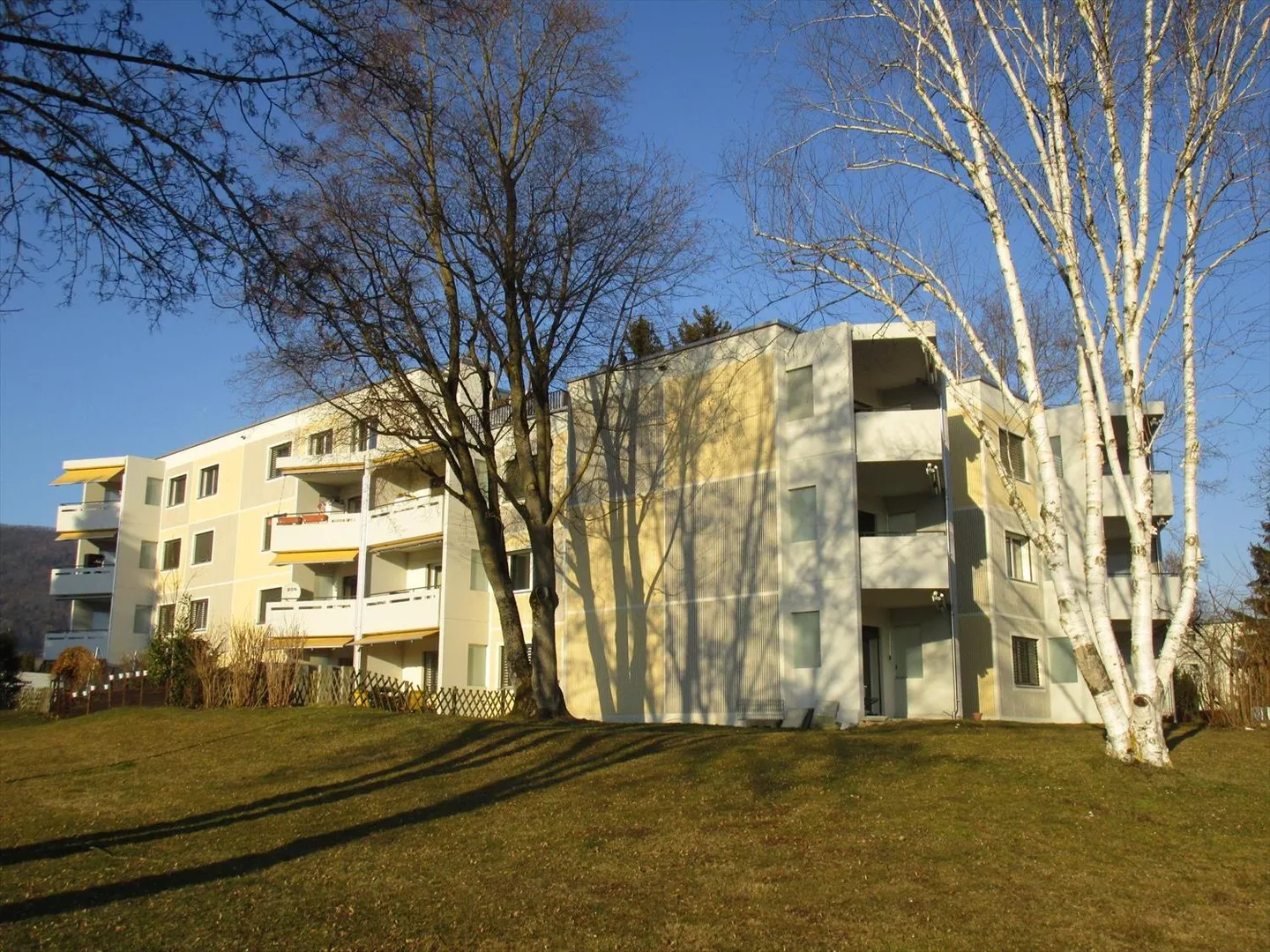 "Ici se termine votre recherche d'appartement!" - Photo 1 sur 7