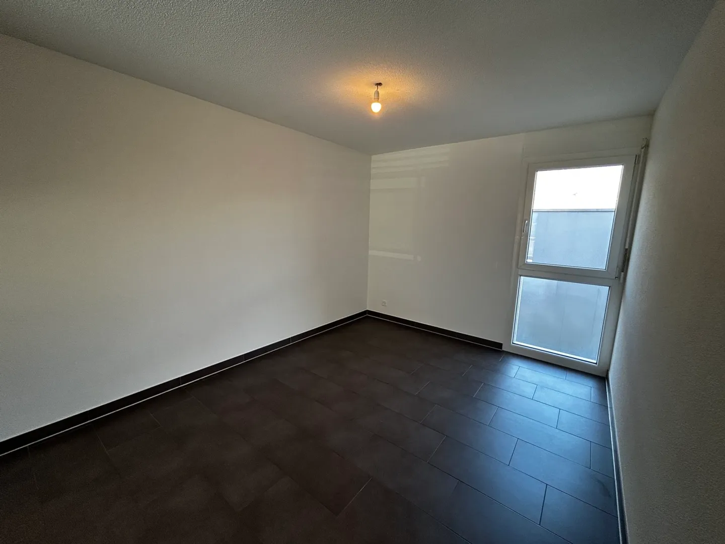 Superbo 3.5 locali con balcone - Foto 3 di 12