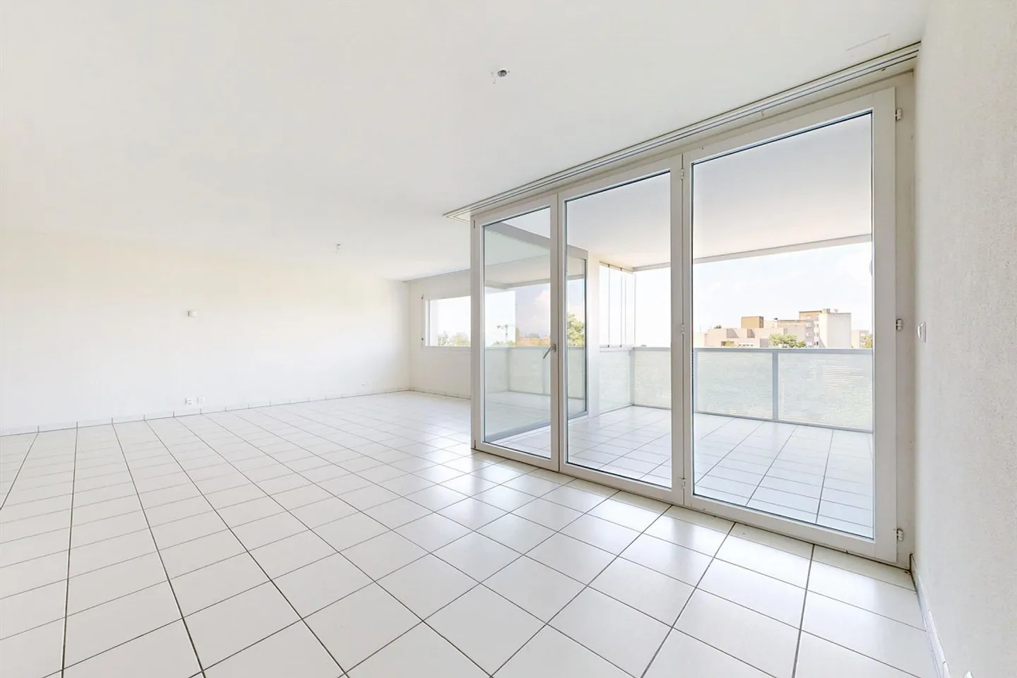 Geräumige 3,5 Zimmer in einem schönen Viertel - Foto 4 von 6