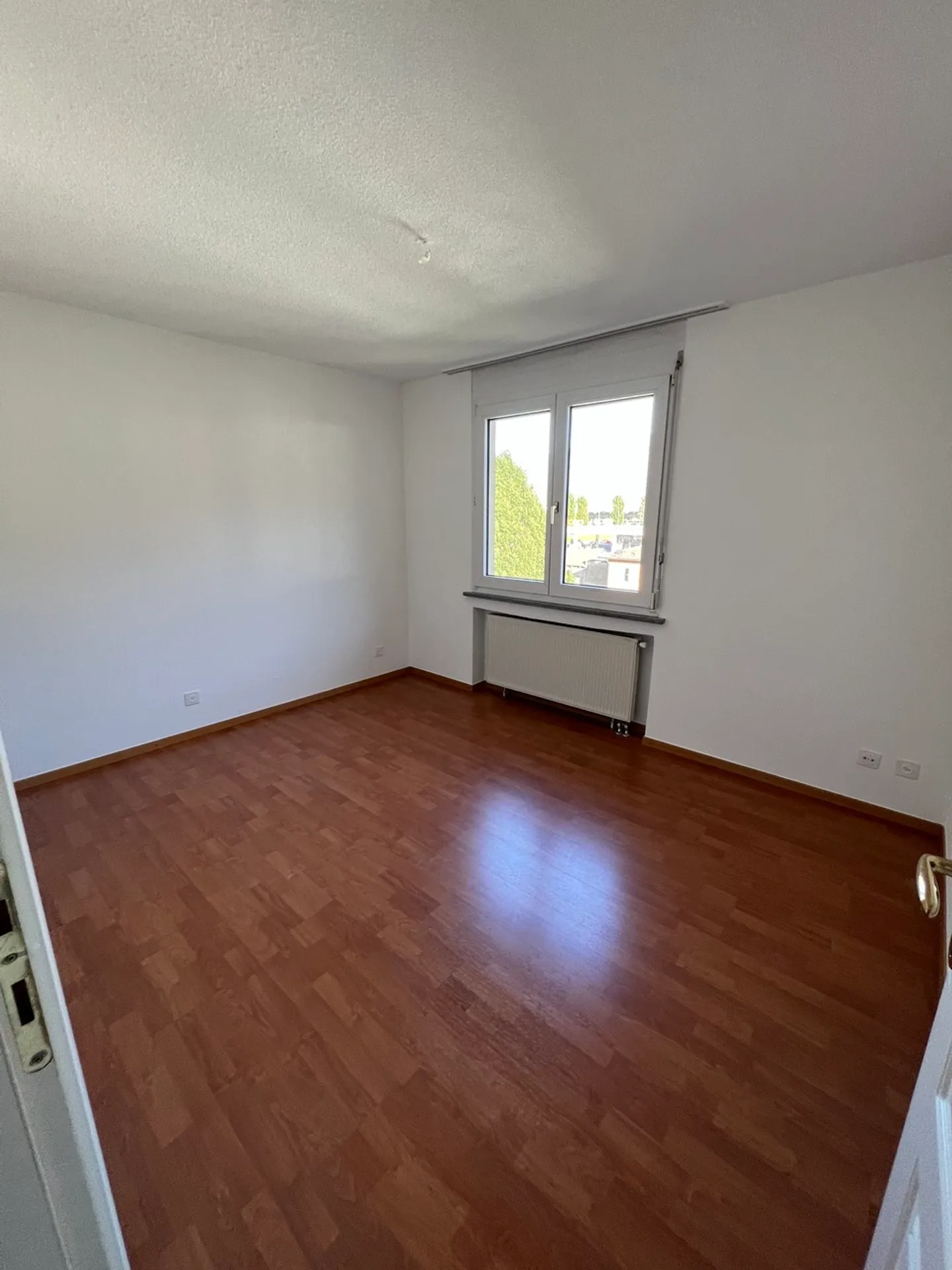 Charming 3.5-Room Apartment - Photo 6 of 8