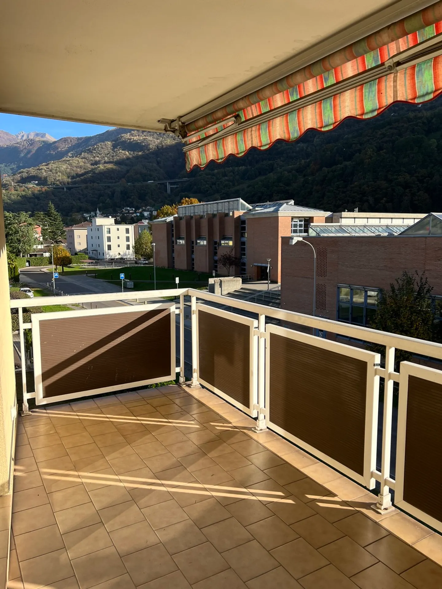 Charming 3.5-Room Apartment - Photo 7 of 8