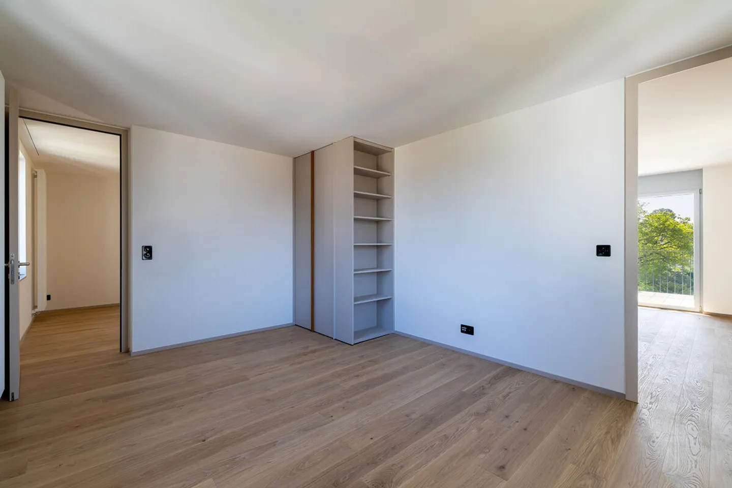 Küsnacht : penthouse entièrement rénové et stylé avec vue sur le lac - Photo 4 sur 6