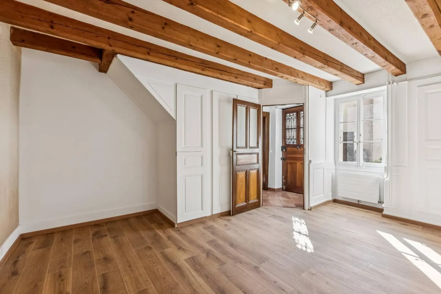 CHARM and VOLUME for this large house in the village - Photo 2 of 13