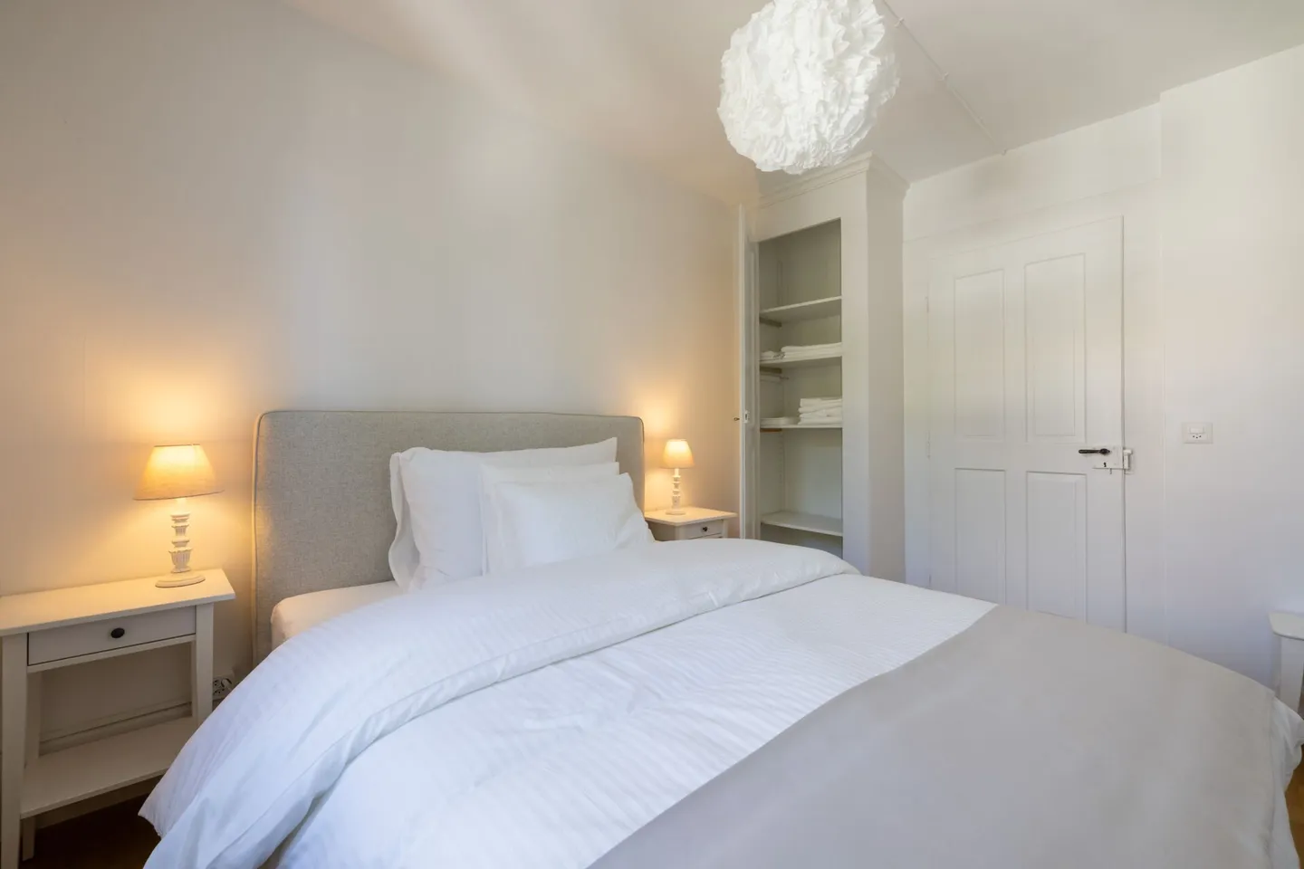 Furnished 2.5 Room Business Apartment with the Theme Le Corbusier - Photo 7 of 13