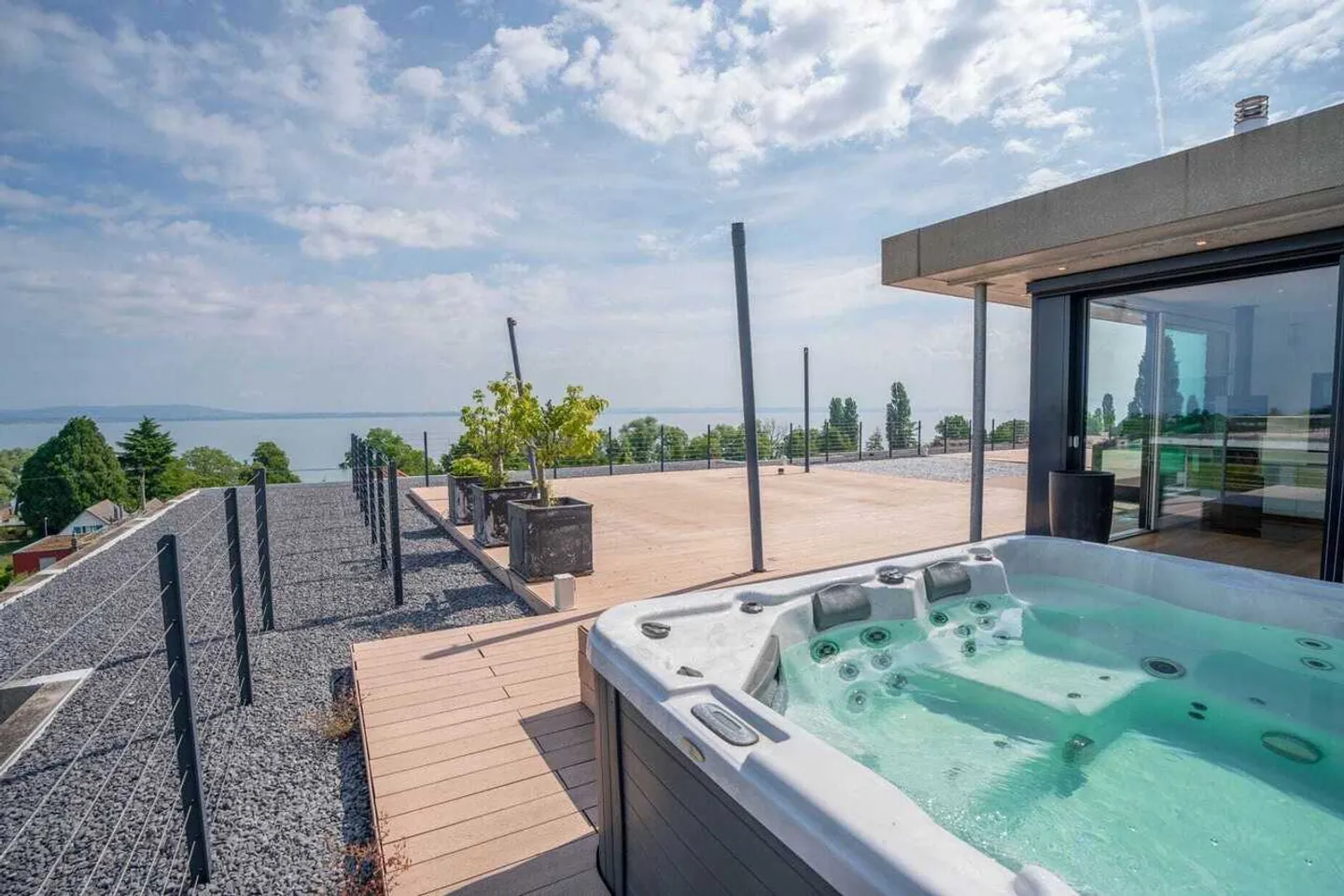 Penthouse apartment of the extra class in Uttwil - Photo 2 of 13