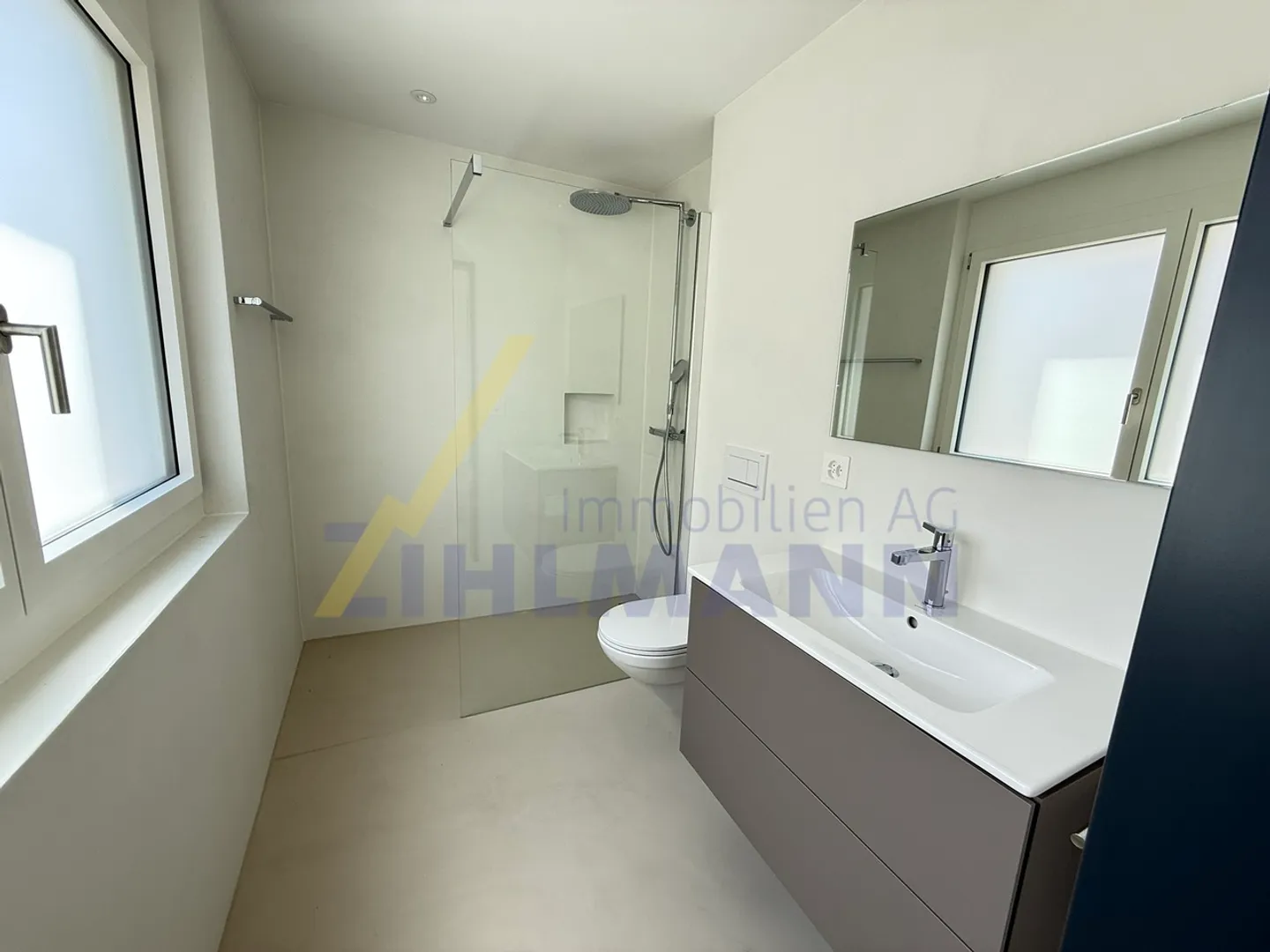 Appartement de jardin de 4,5 pièces élégant avec un grand espace extérieur - Photo 9 sur 11