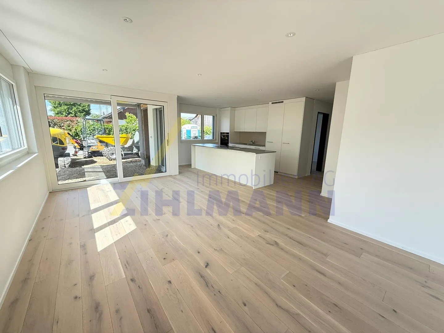 Appartement de jardin de 4,5 pièces élégant avec un grand espace extérieur - Photo 10 sur 11