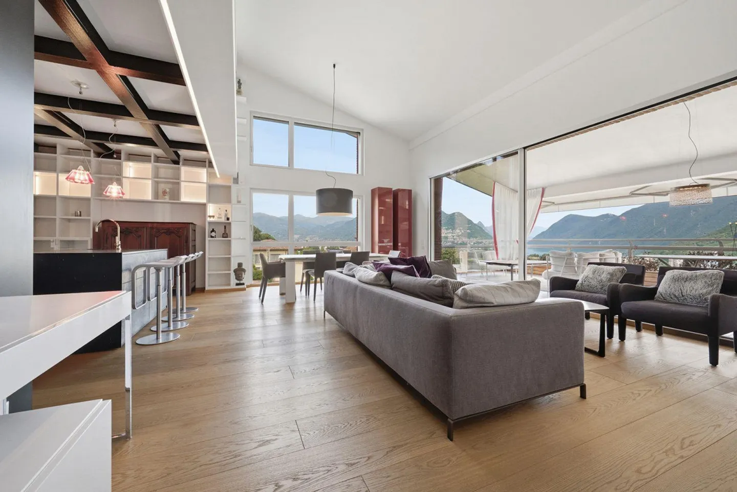 Duplex-Penthouse exclusif avec vue panoramique sur Lugano et le lac de Lugano - Photo 4 sur 13