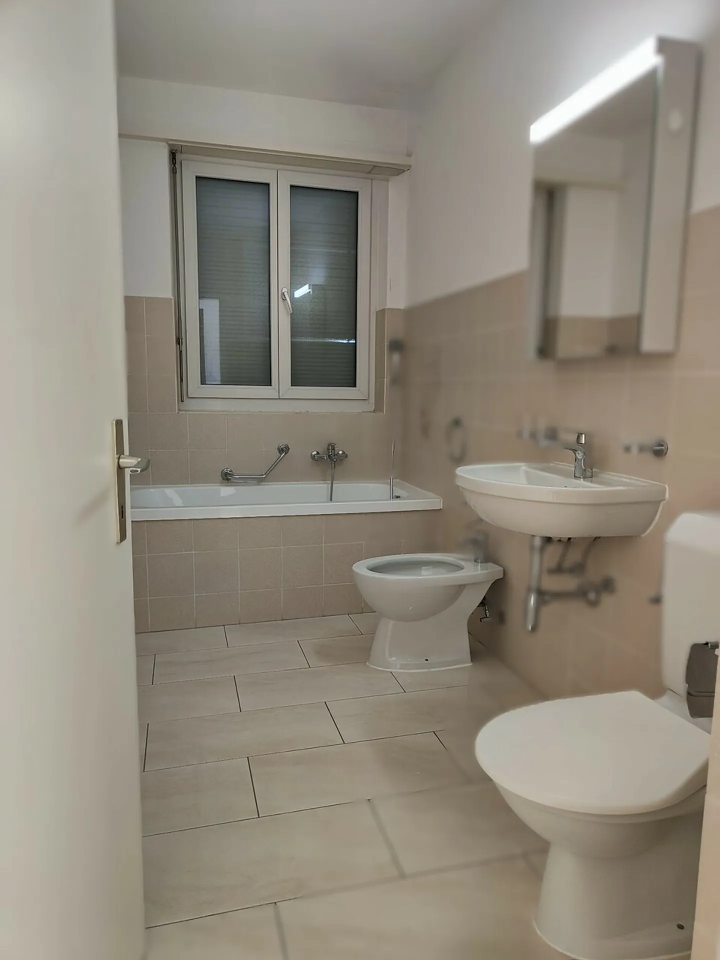 Vendesi appartamento di 3.5 locali in centro  - Foto 8 di 8