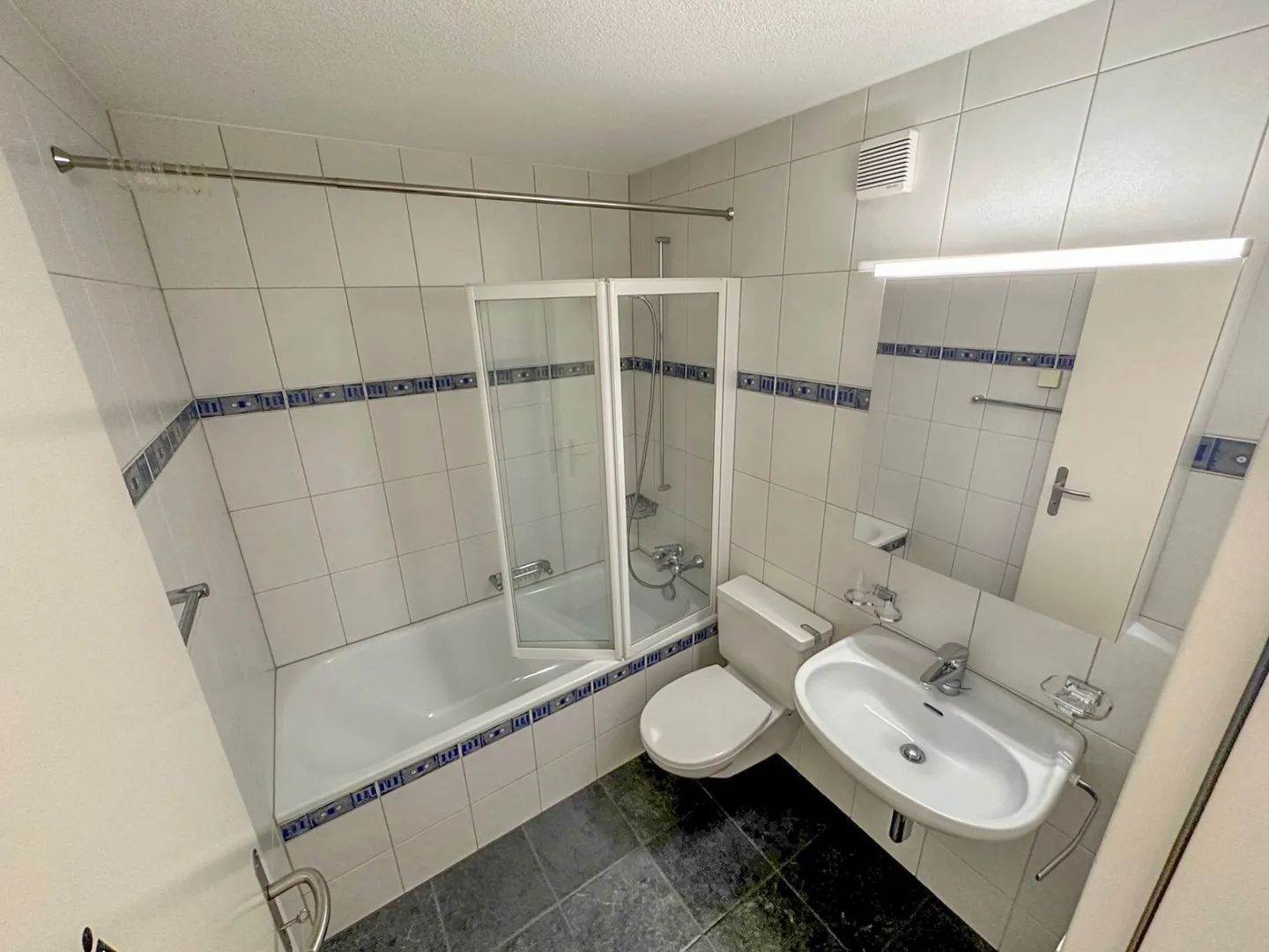 Helle 5.5-Zimmer-Wohnung - Foto 7 von 17