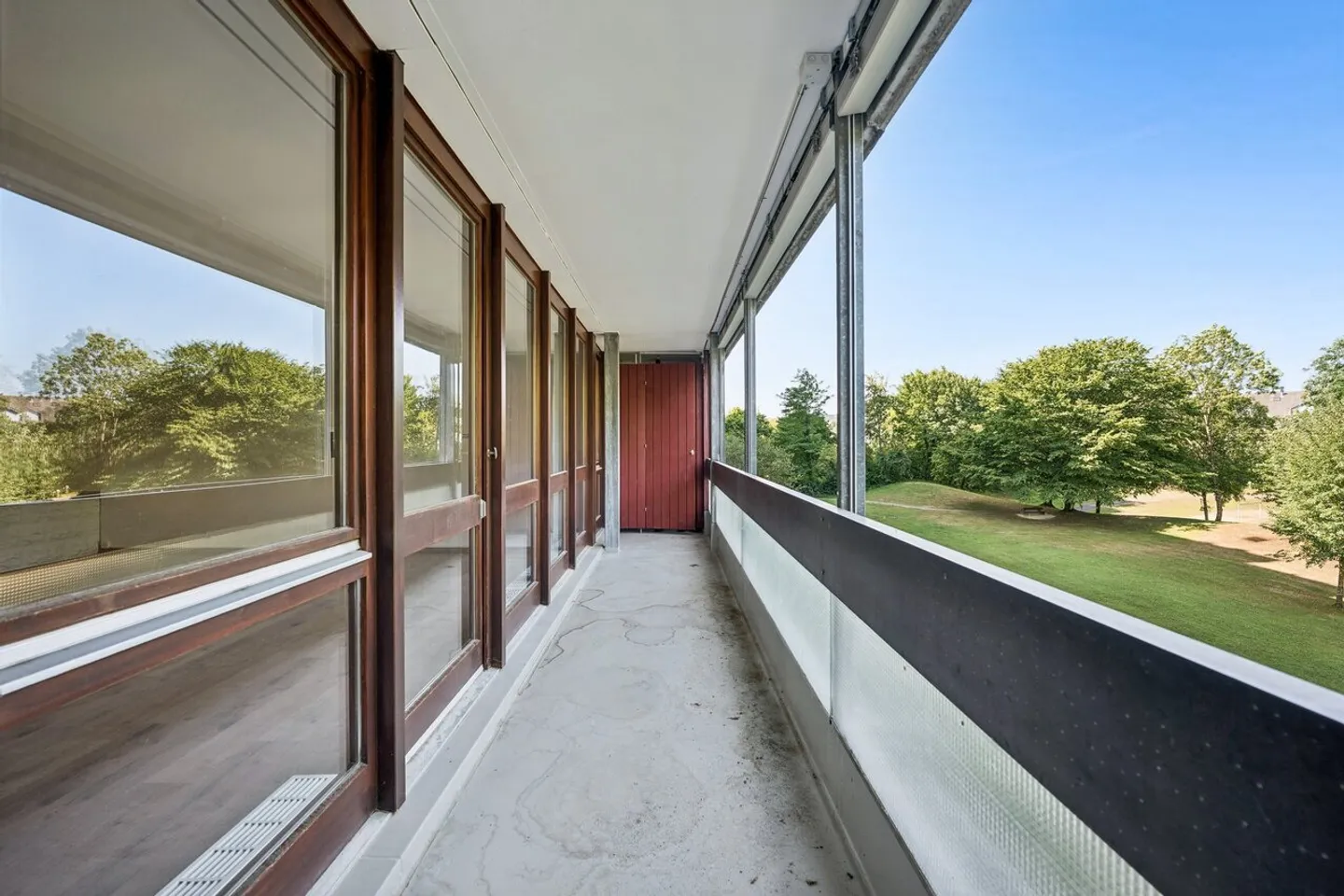 Modern Apartment in Aarau - Photo 6 of 8