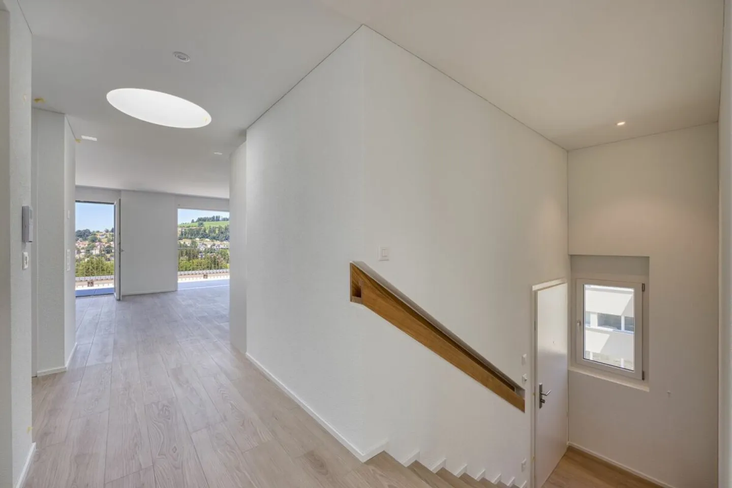 NEW BUILD - Exclusive 4.5-room penthouse apartment with spacious terrace and beautiful view - Photo 6 of 13