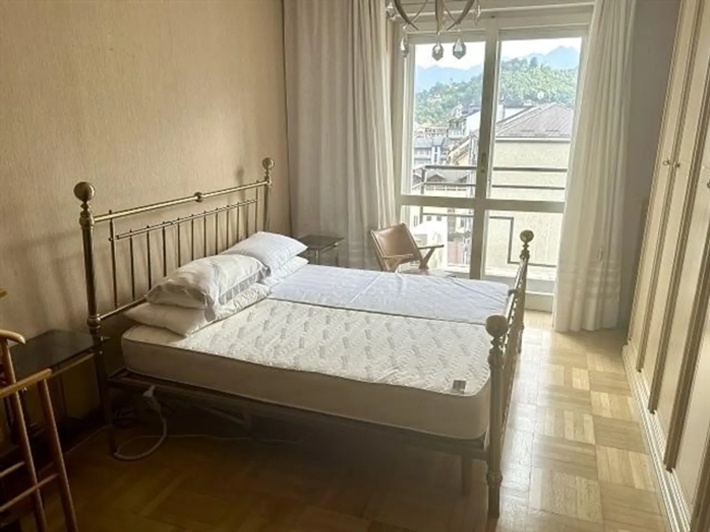 «4 1/2-Zimmer-Dachwohnung an sehr ruhiger, sonniger Aussichtslage / appartamento ultimo piano di 4 1/ 2 locali molto tranquillo, soleggiata bella vista» - Foto 12 von 20