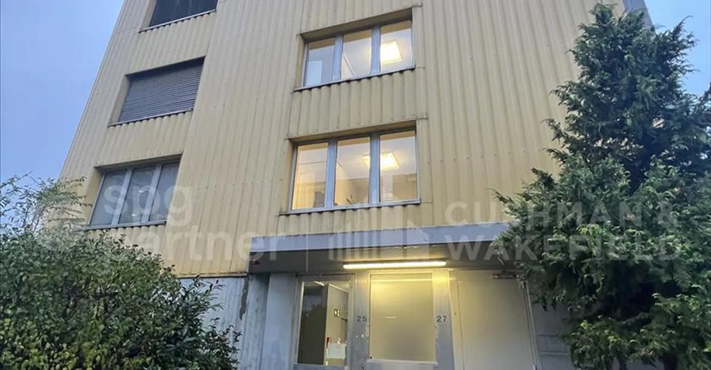 Office space for rent - Photo 2 of 6