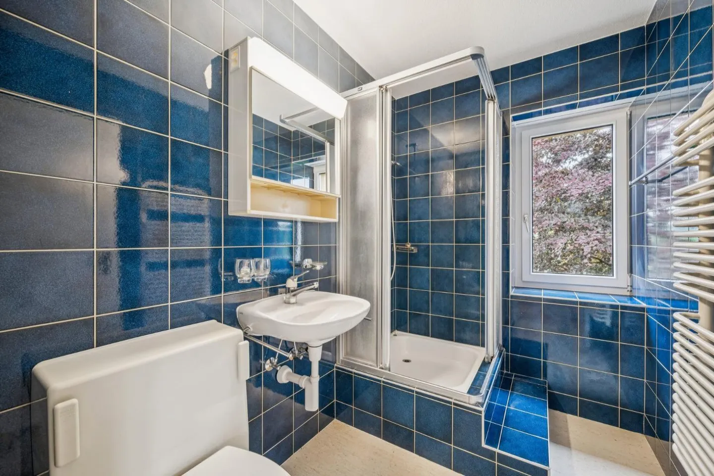 Your feel-good oasis is waiting for you! - Photo 7 of 8