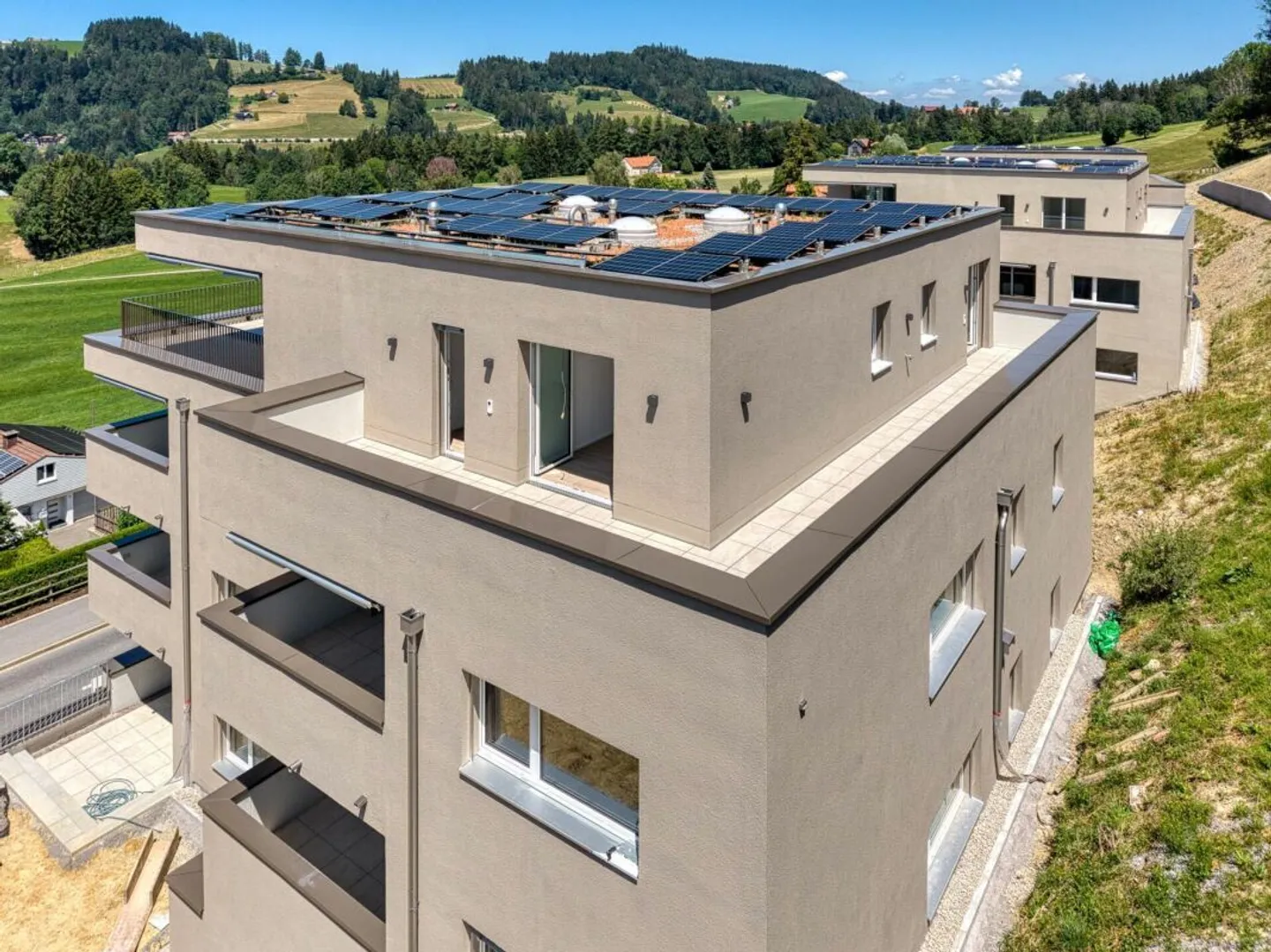 NEW BUILD - Exclusive 4.5-room penthouse apartment with spacious terrace and stunning views - Photo 10 of 11