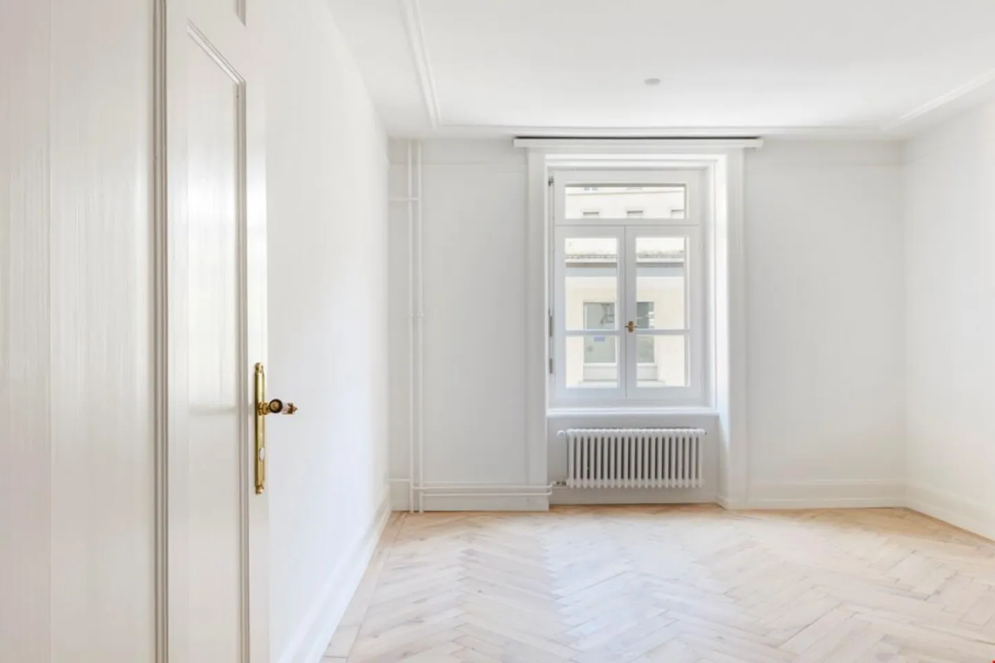 Appartamento luminoso in un edificio in stile storico nel quartiere di Bruch - Foto 2 di 9