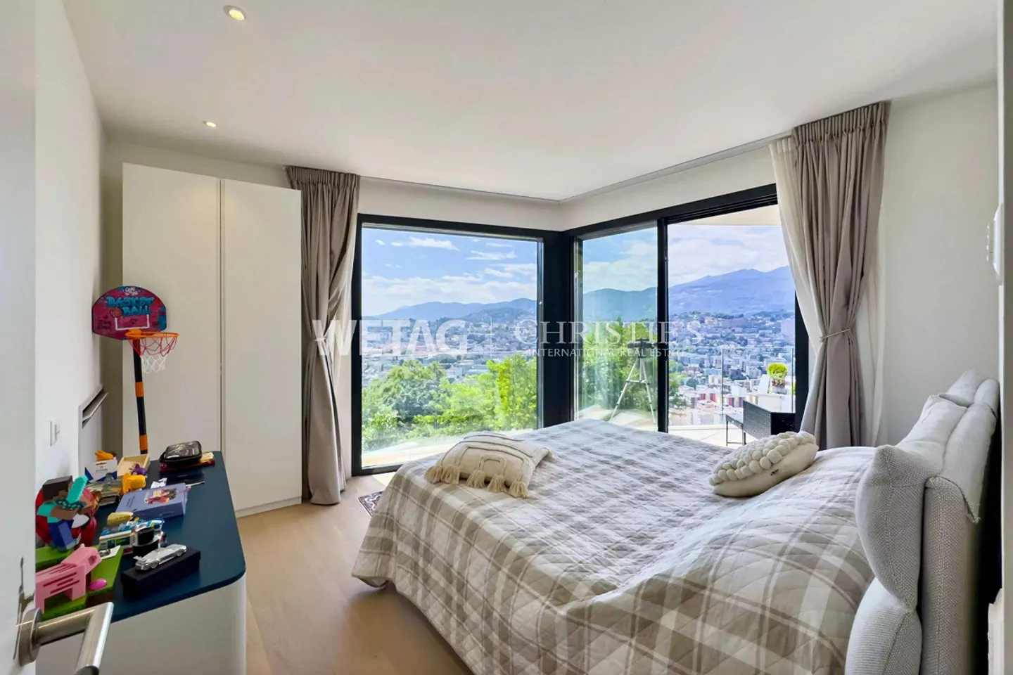 Lugano-Viganello : villa moderne avec vue imprenable sur le lac de Lugano et piscine extérieure, également idéale comme résidence secondaire - Photo 9 sur 13