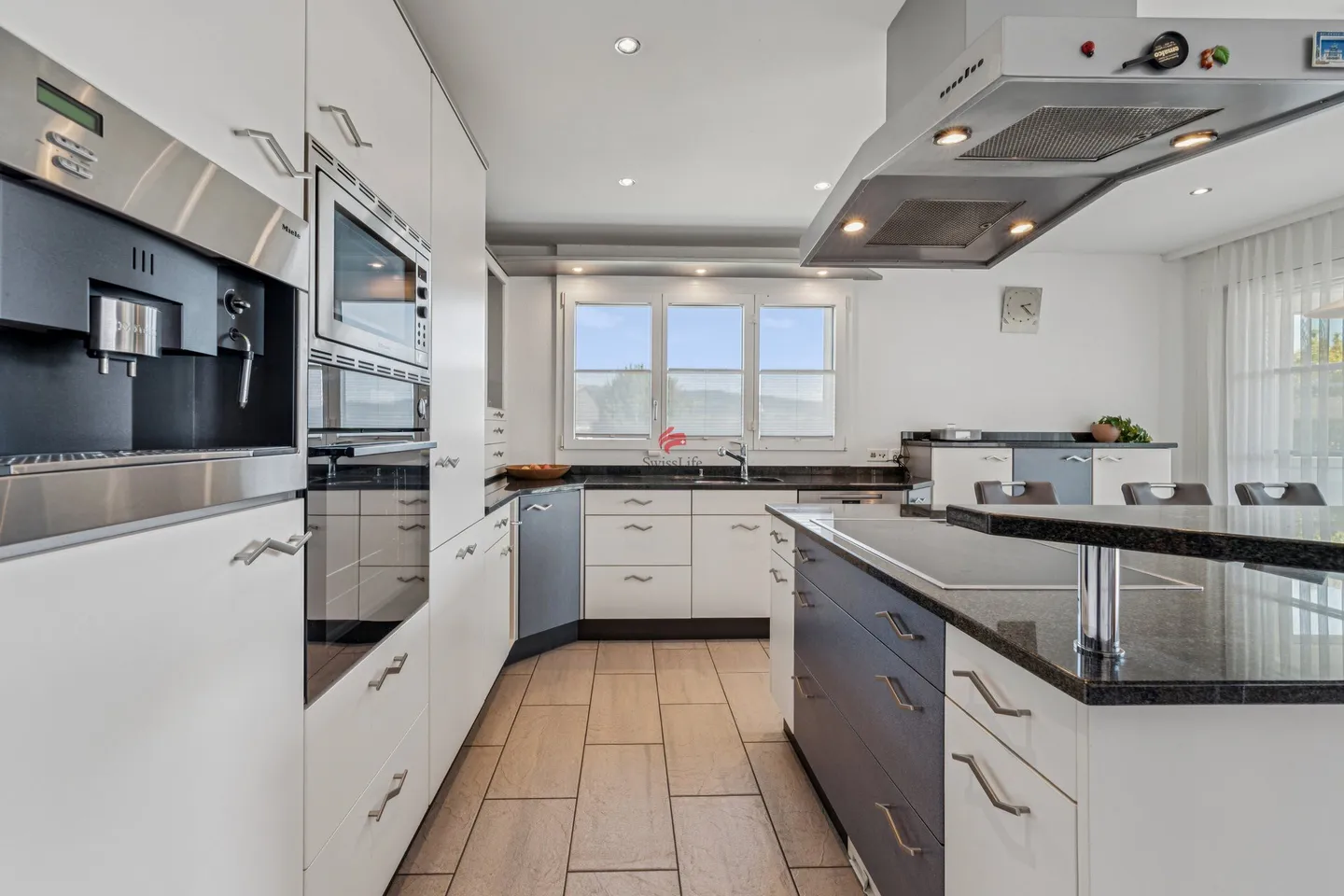 Unique Single-Family Home in a Panoramic Location - Photo 8 of 18