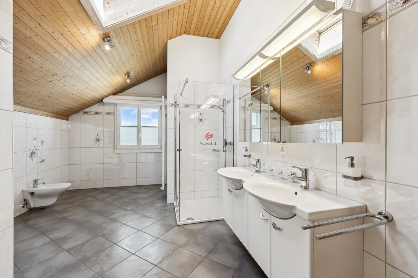 Unique Single-Family Home in a Panoramic Location - Photo 13 of 18