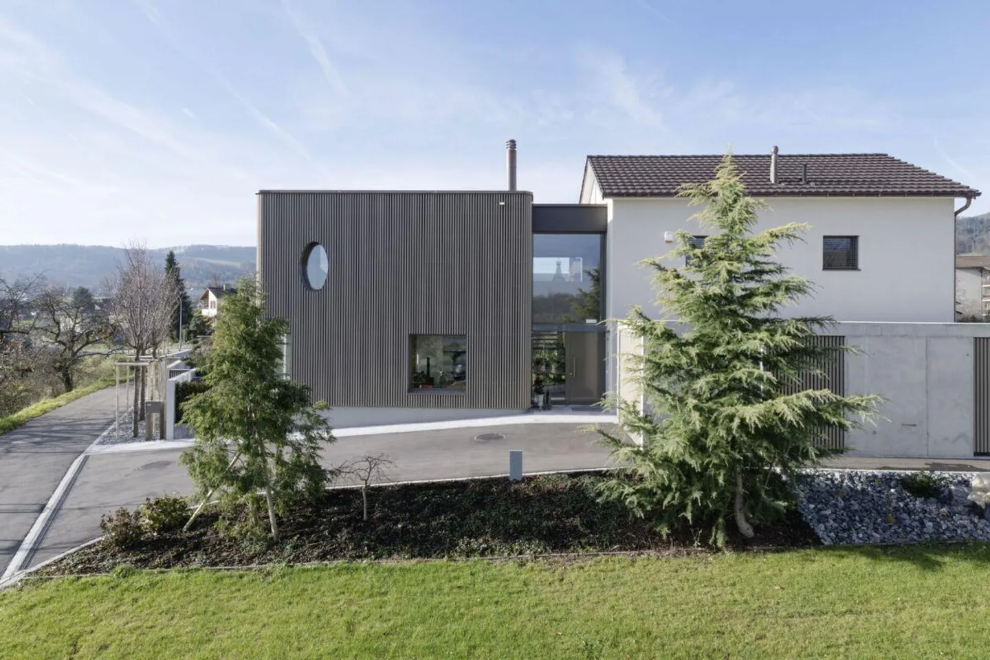 Architekturikone mit Pool- und Liftanlage in idyllischem Winzerdorf... - Foto 4 von 19