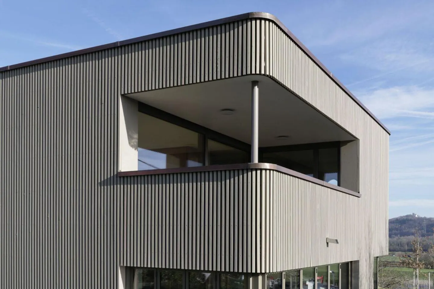 Architekturikone mit Pool- und Liftanlage in idyllischem Winzerdorf... - Foto 18 von 19