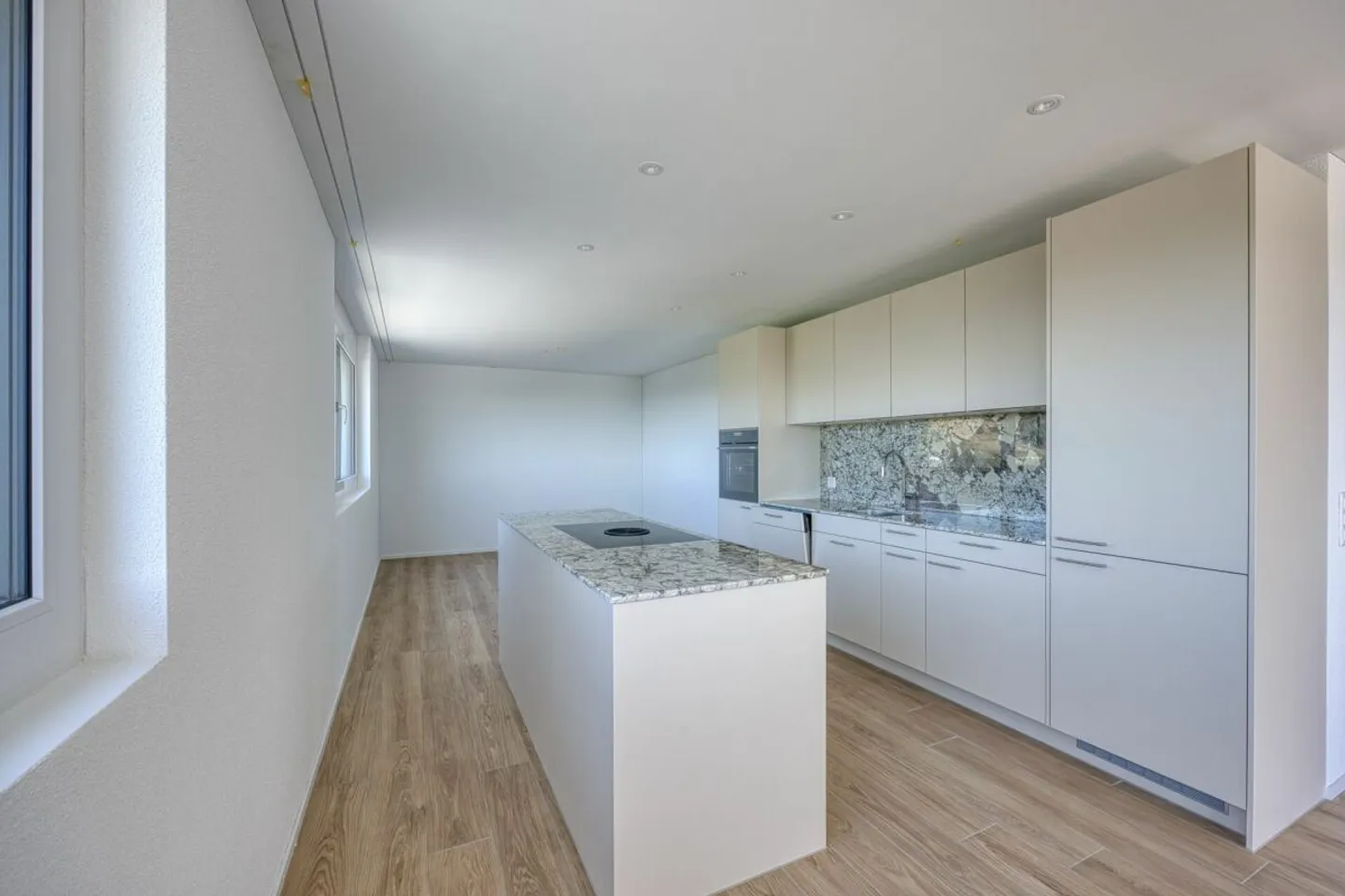 FIRST OCCUPANCY - Sunny 2.5 Room Apartment - Photo 1 of 6