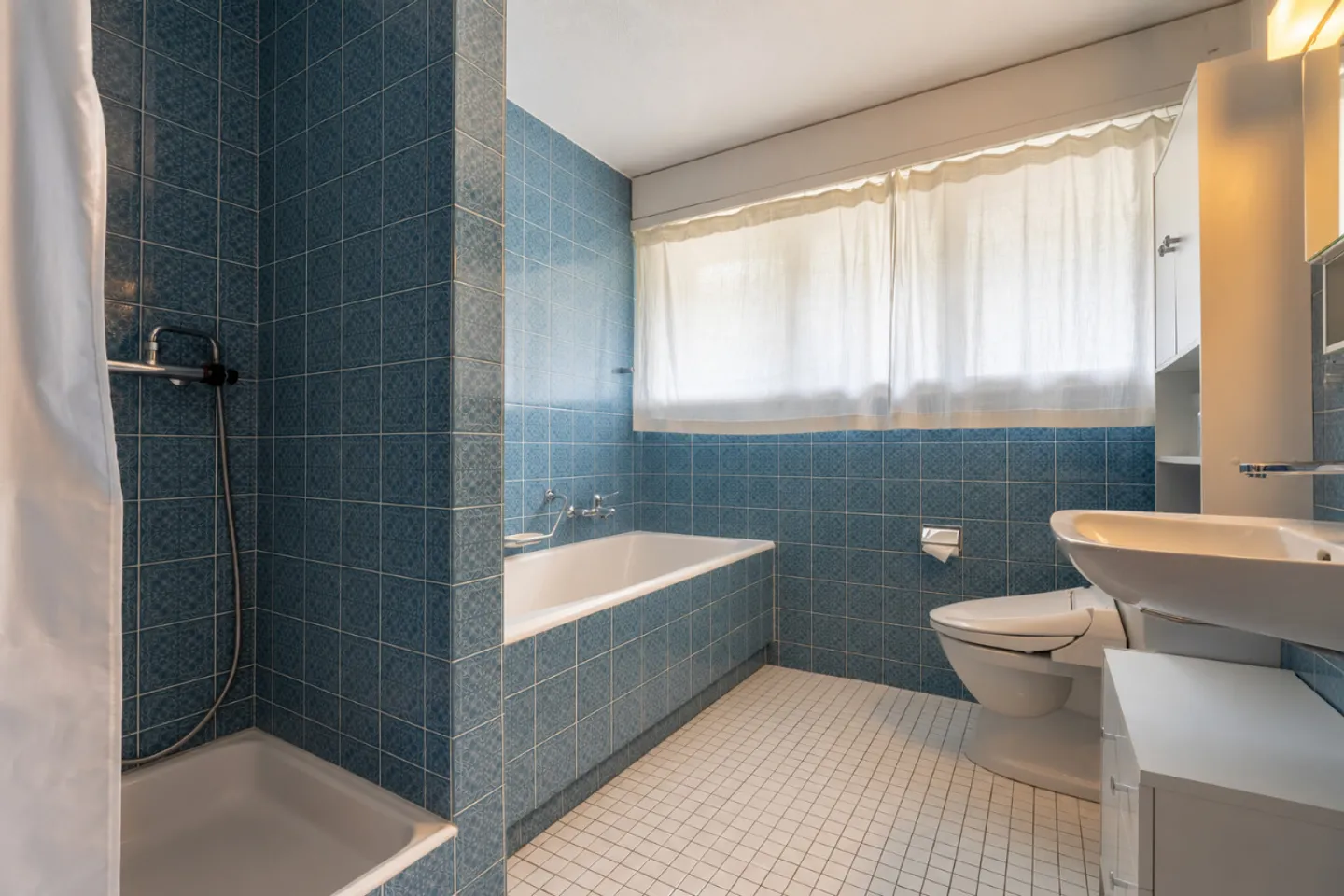Vivere con vista: Casa con 2 appartamenti e grande giardino - Foto 9 di 11