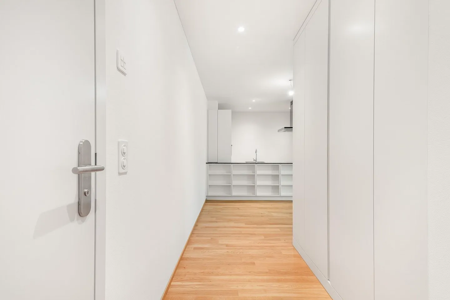 L'eleganza incontra la funzionalità: nuovo appartamento di 2,5 stanze a Bülach - Foto 5 di 8