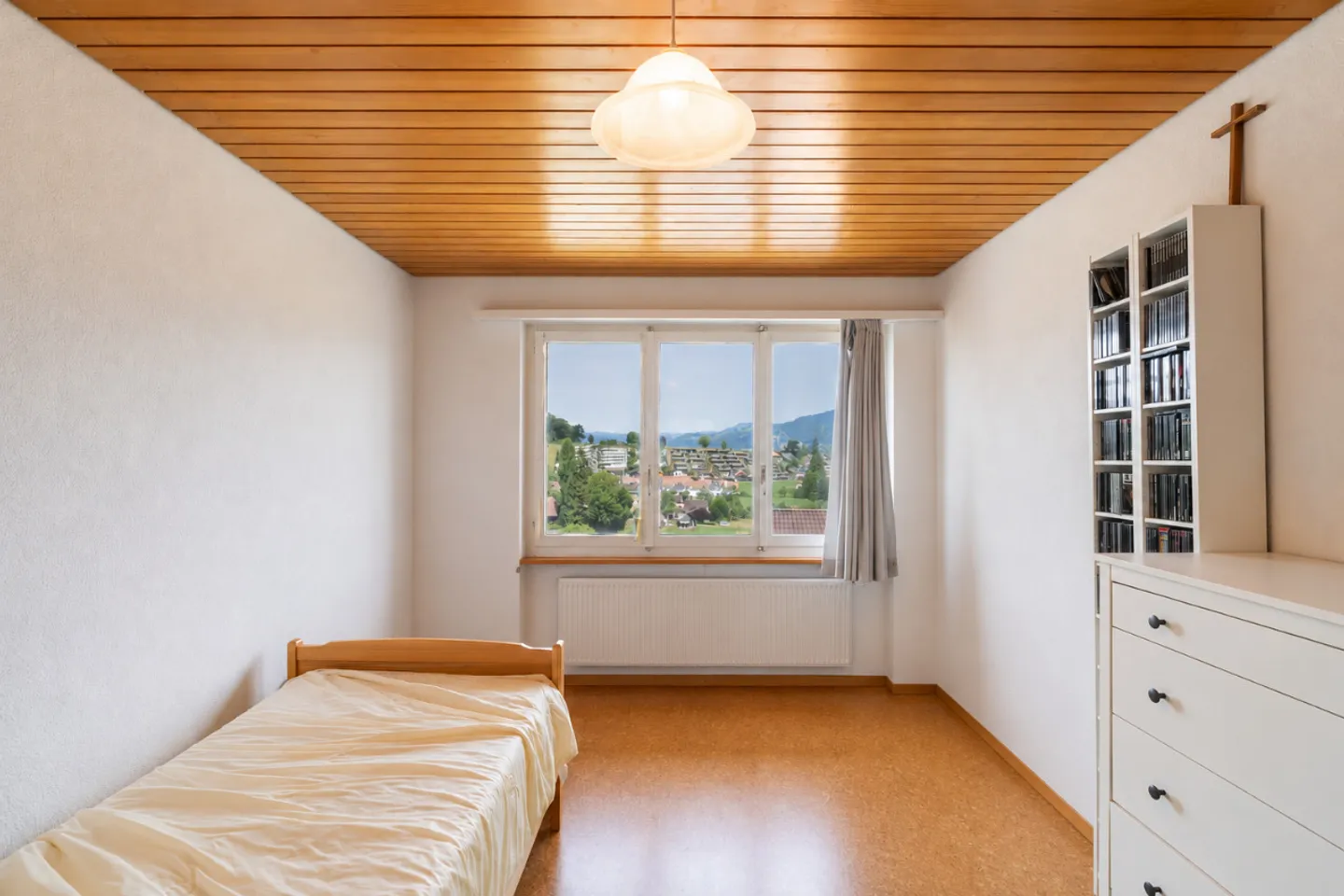 Vivere con vista: Casa con 2 appartamenti e grande giardino - Foto 7 di 11