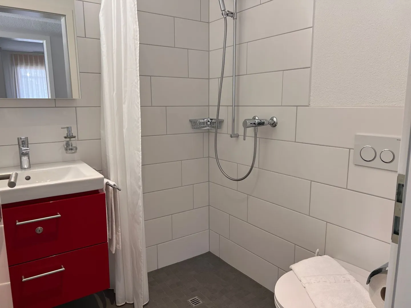 Light-flooded 3½ room holiday apartment in the beautiful holiday resort of Lenk! - Photo 7 of 11