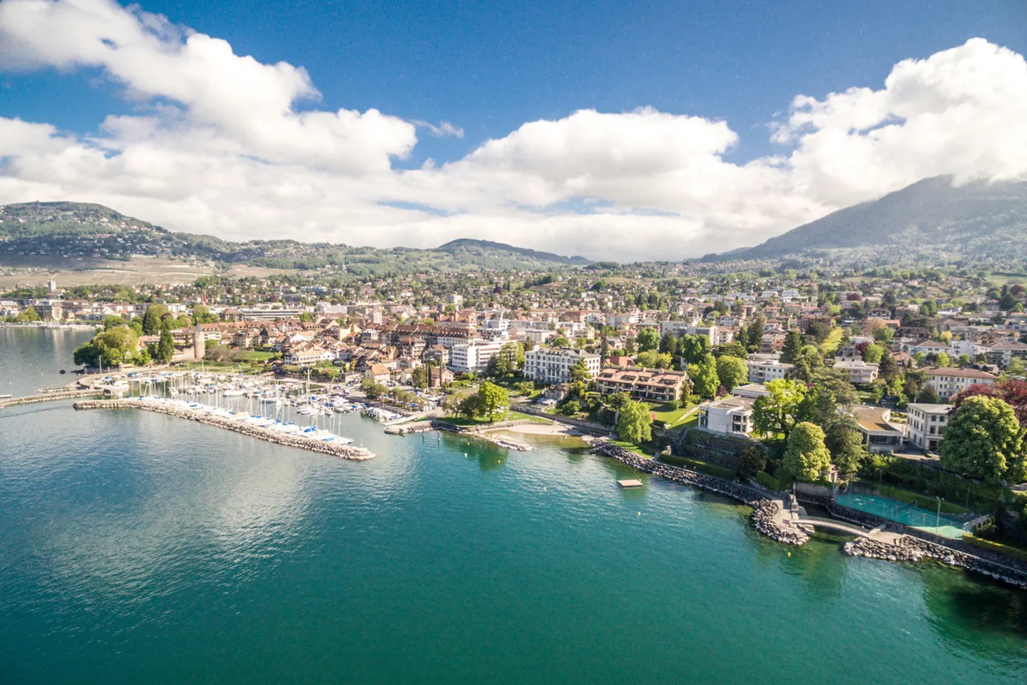 Esclusivo - Appartamento nuovo - Alta qualità - 3,5 stanze - A lago - Foto 1 di 1