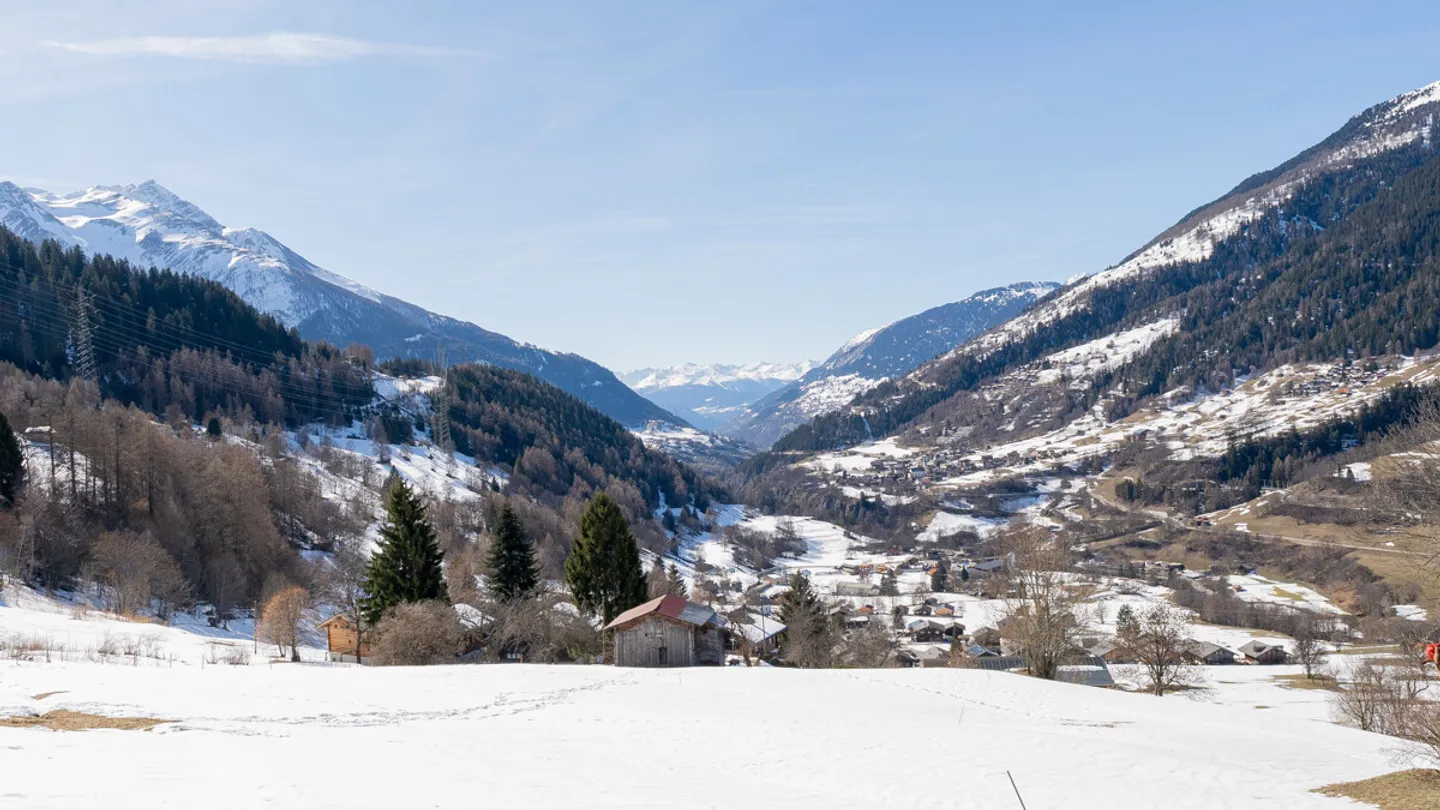 Geräumige Duplexwohnung mit Aussicht - Foto 2 von 7