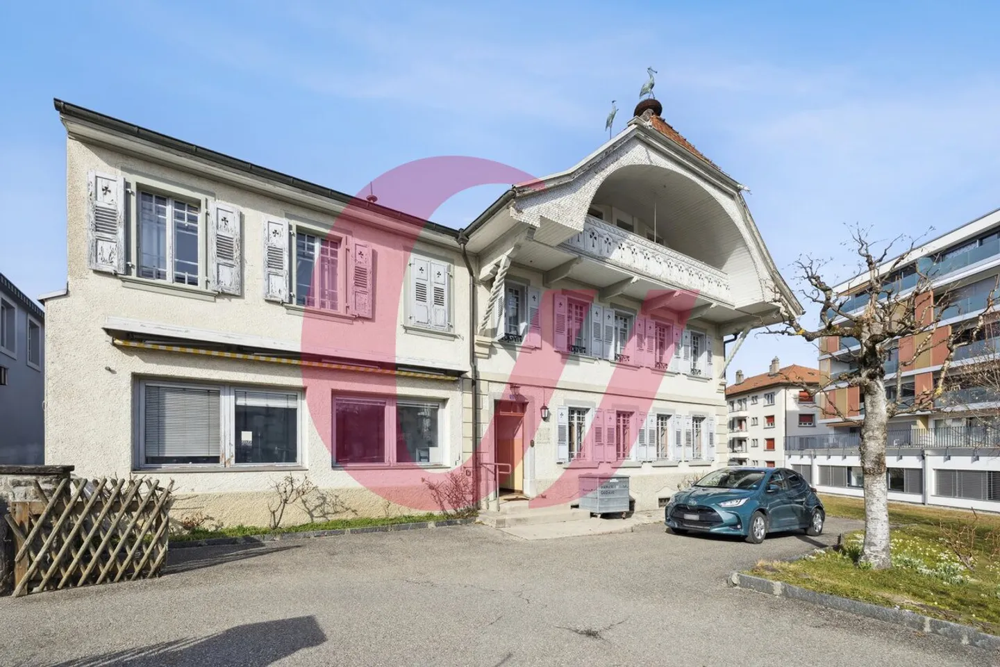 Maison de maître au centre-ville de Bulle ! - Photo 2 sur 10