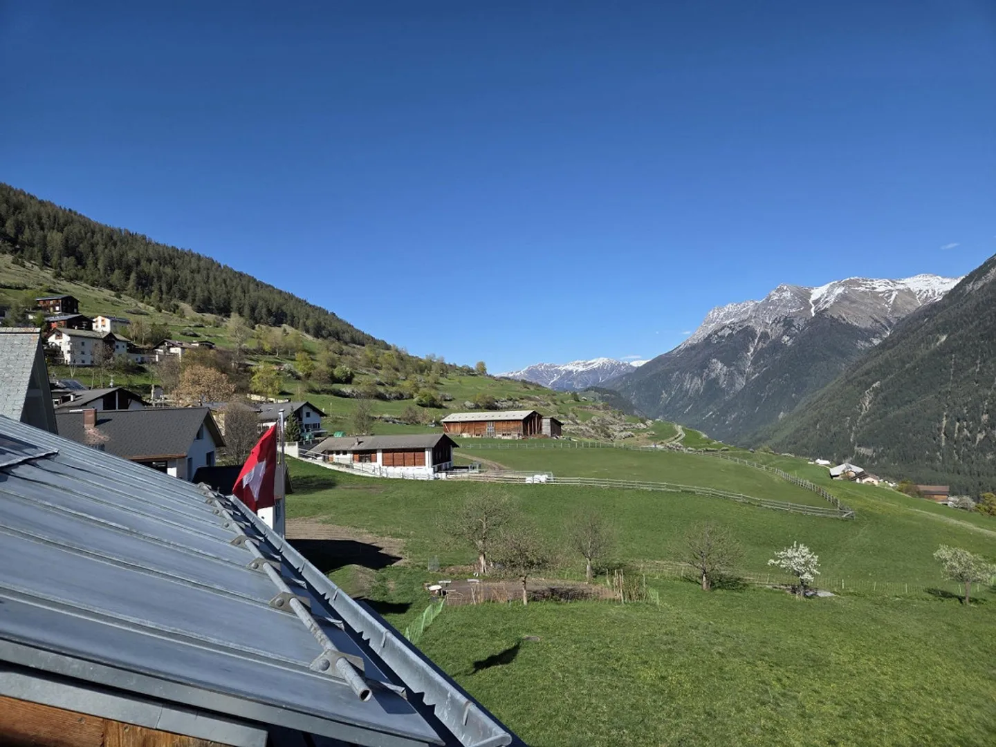 Charmante Wohnung mit Bergblick - Foto 7 von 8
