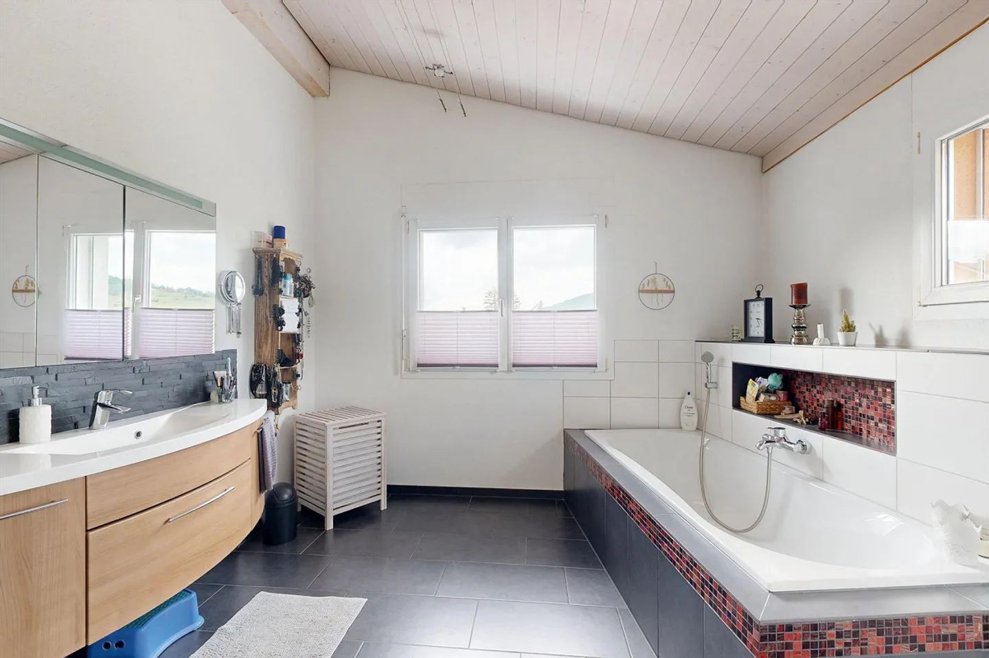 With versatile space offerings - Photo 13 of 19