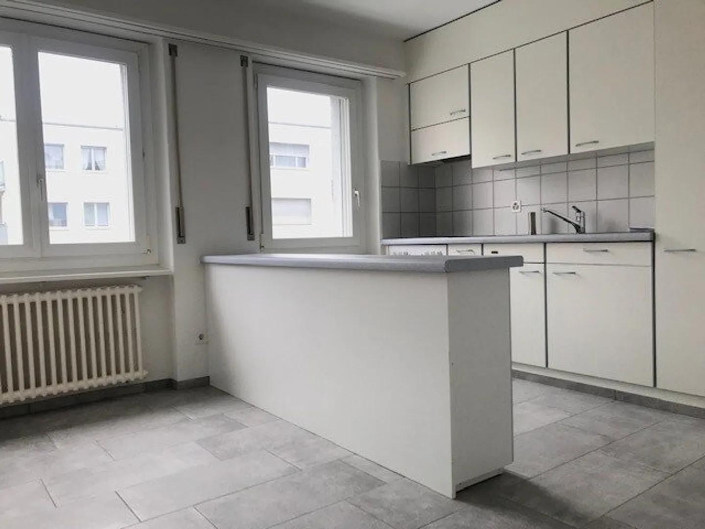 Vue sur le vert - Appartement calme à louer - Photo 2 sur 9
