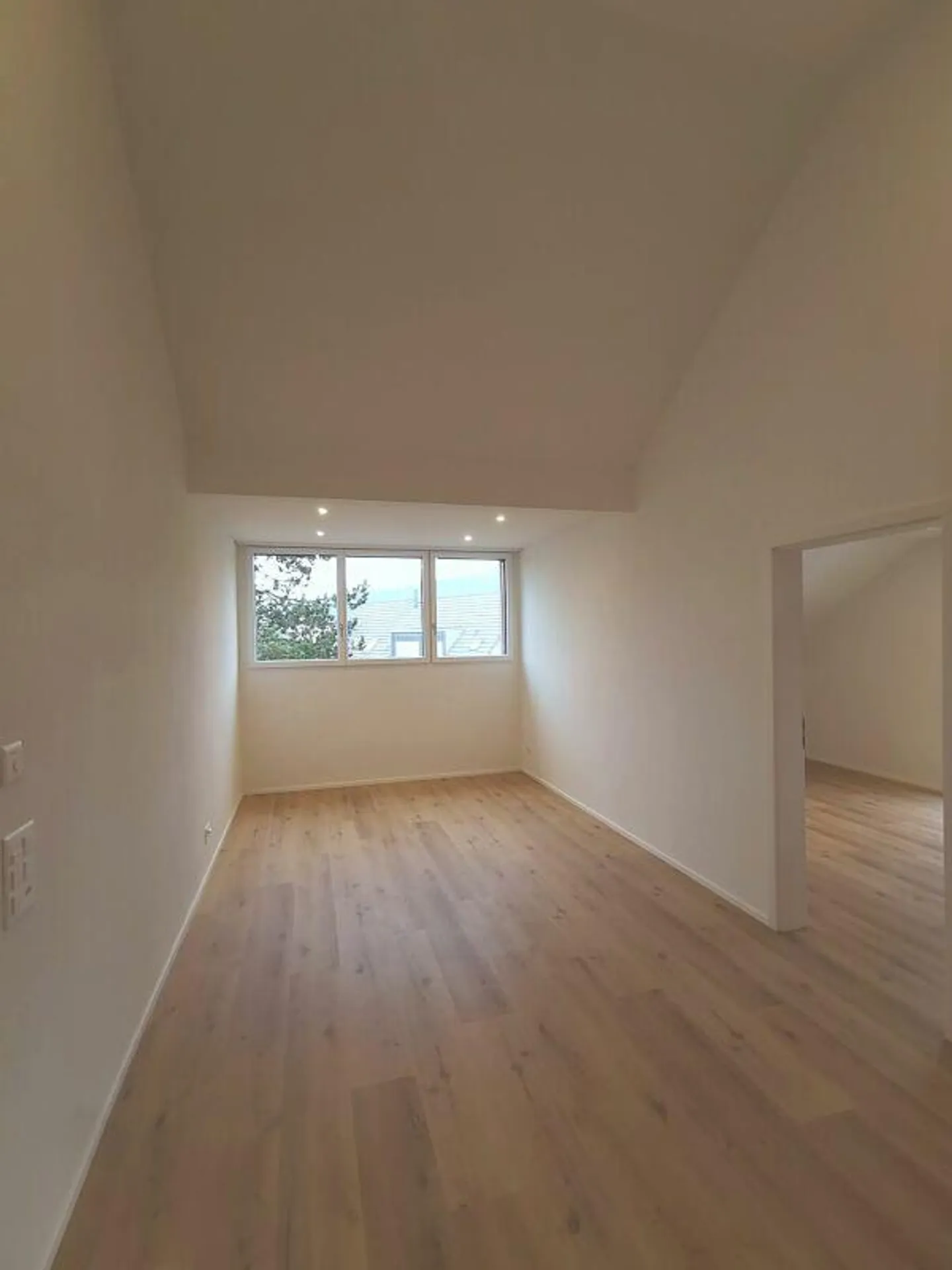 appartamento mansardato di alta qualità recentemente ristrutturato - Foto 4 di 8